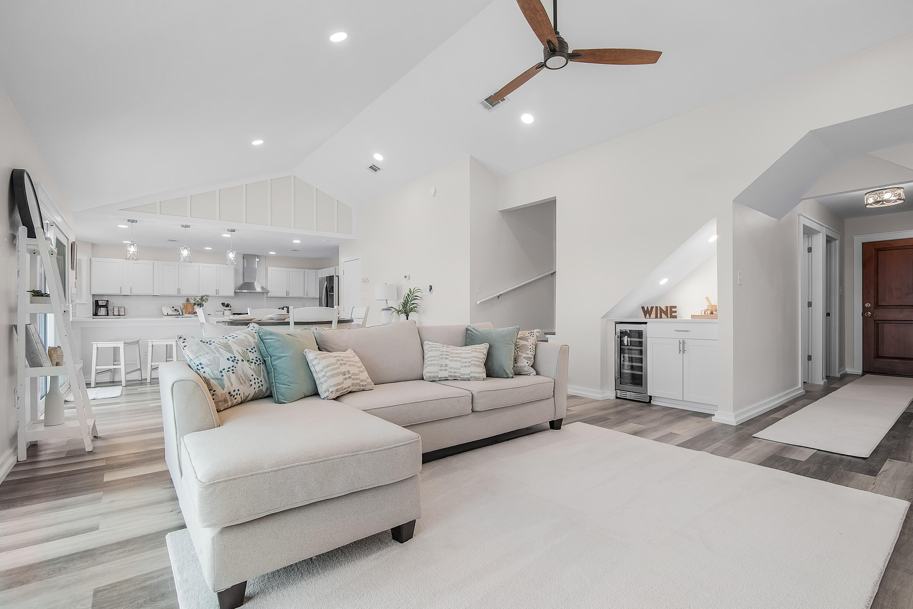 SOUTH RNG 25 WATER - Residential