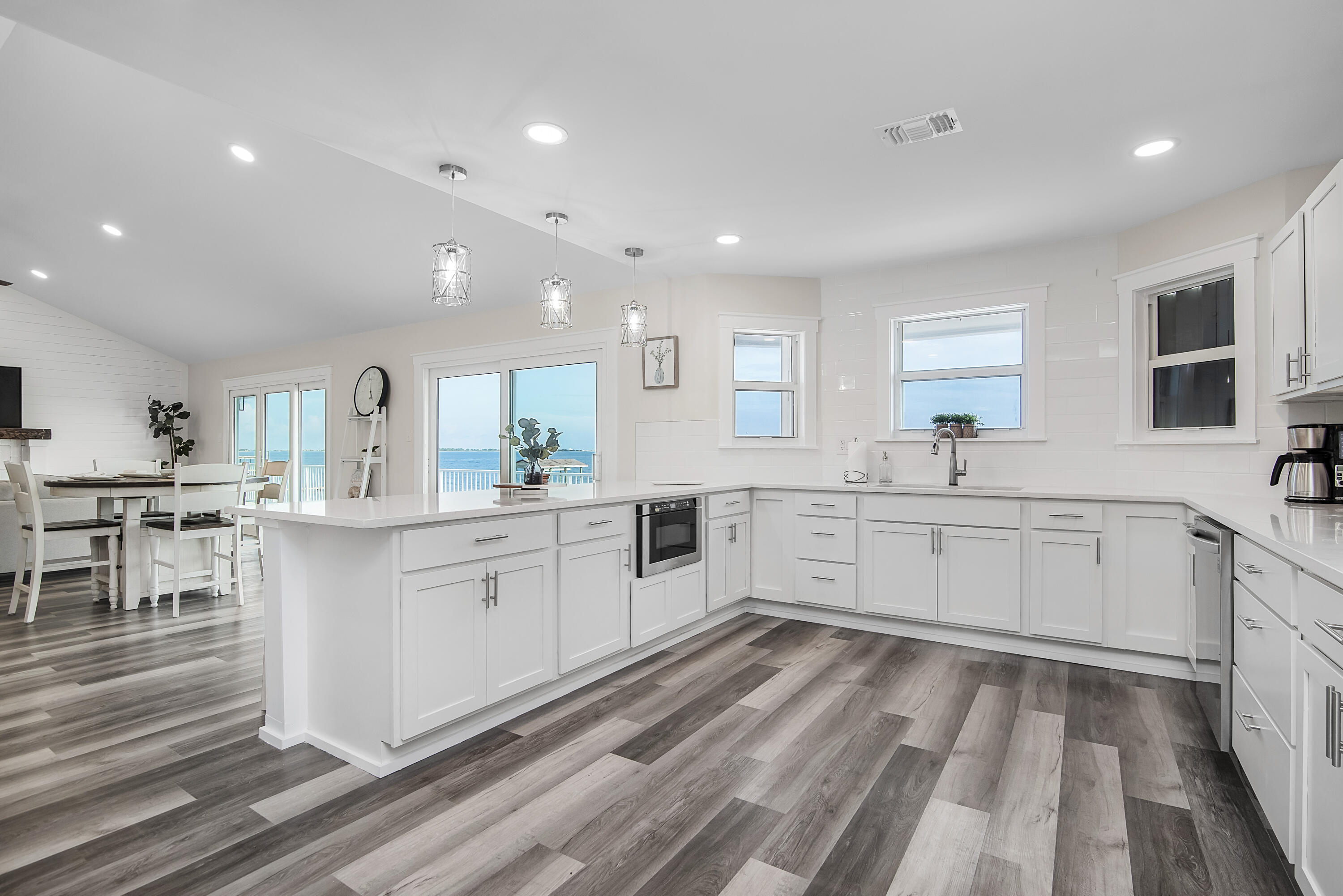 SOUTH RNG 25 WATER - Residential