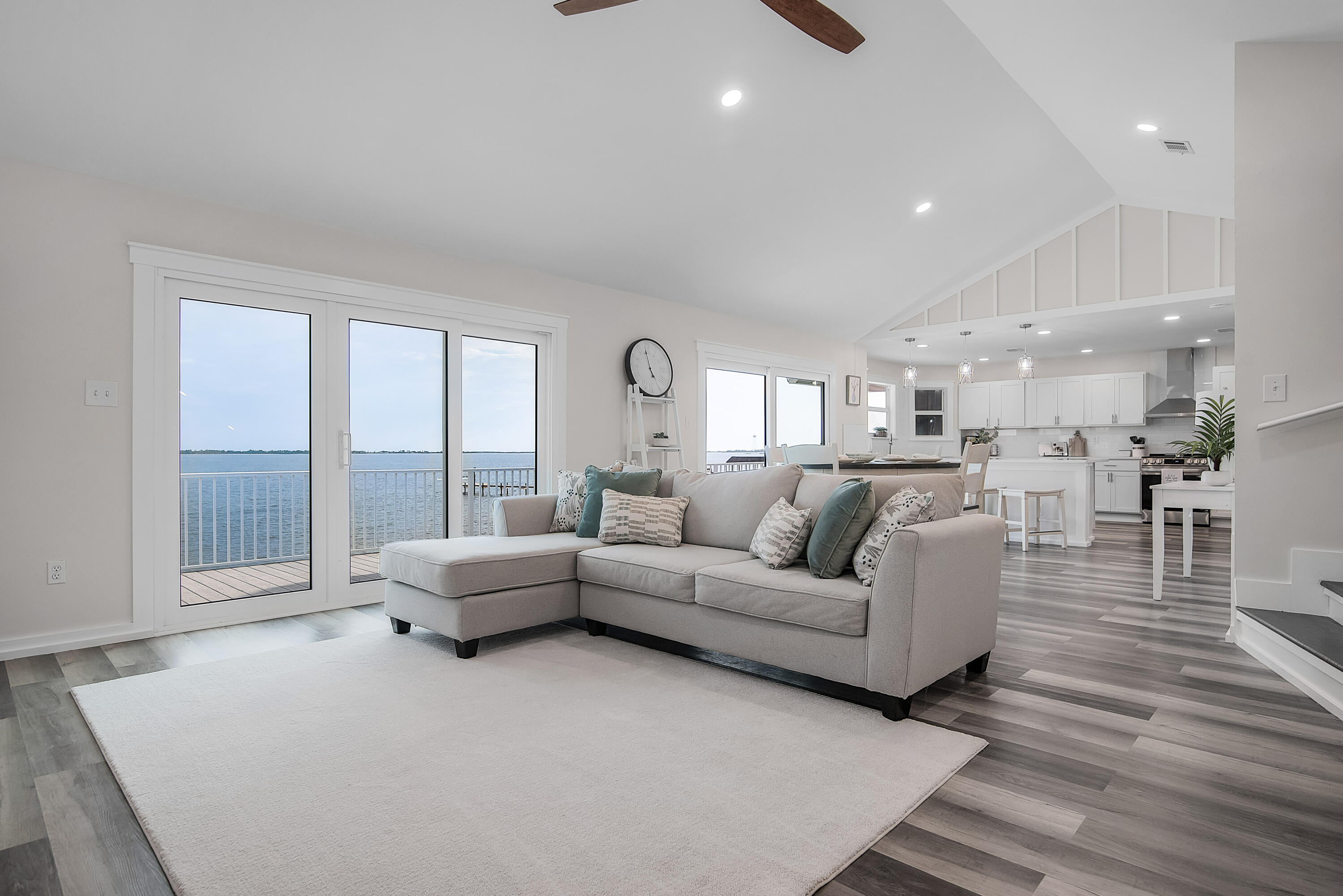 SOUTH RNG 25 WATER - Residential