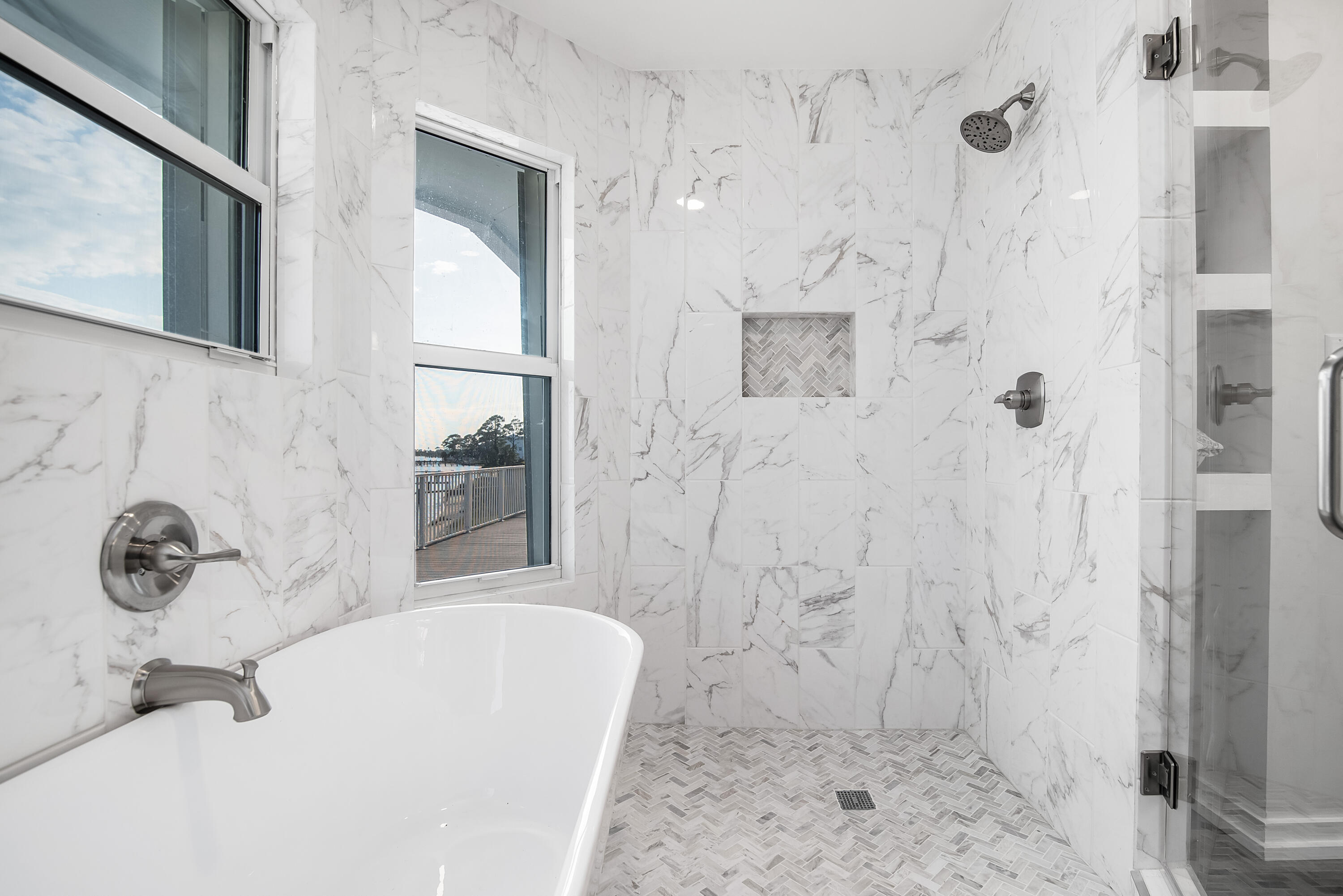 SOUTH RNG 25 WATER - Residential