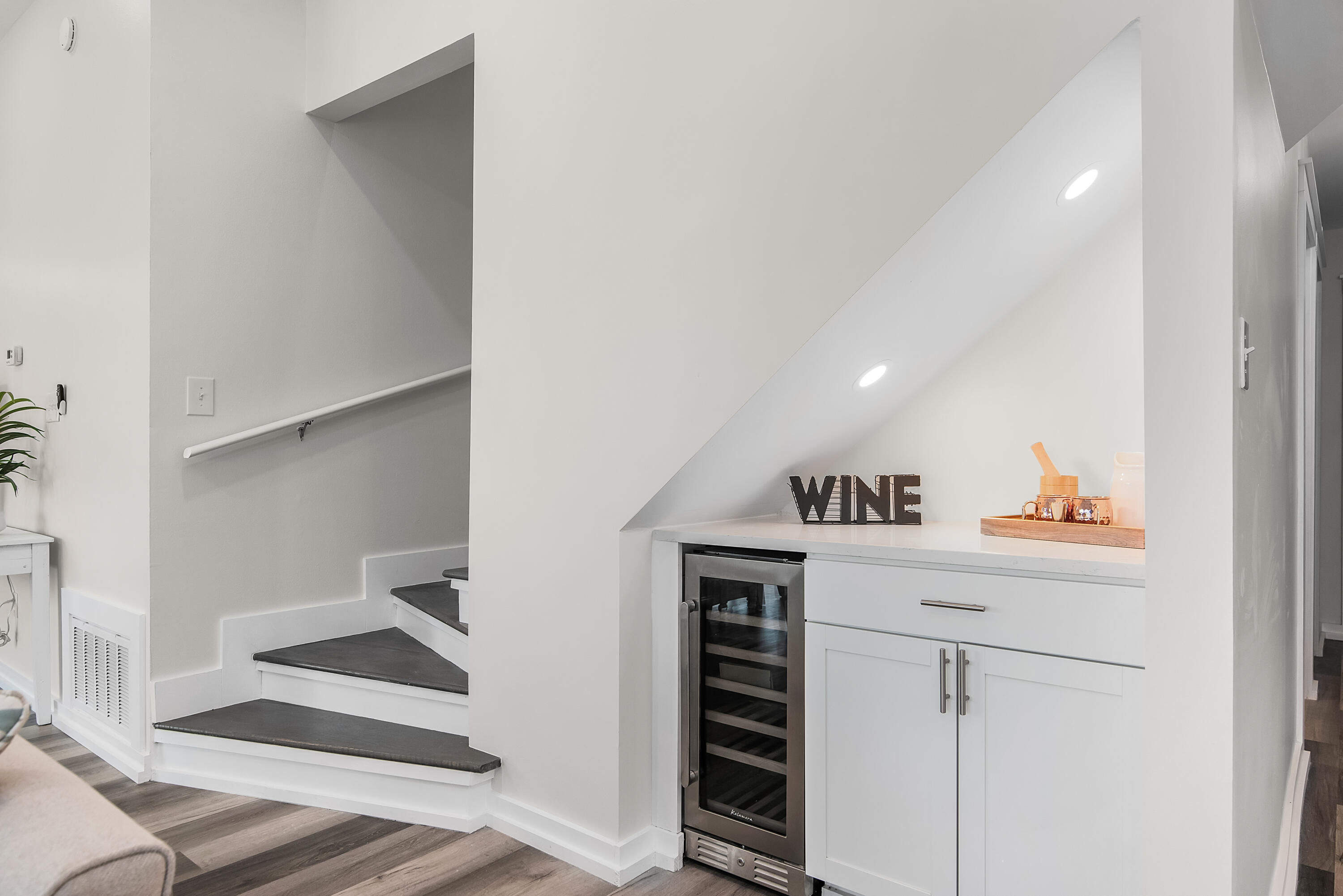 SOUTH RNG 25 WATER - Residential