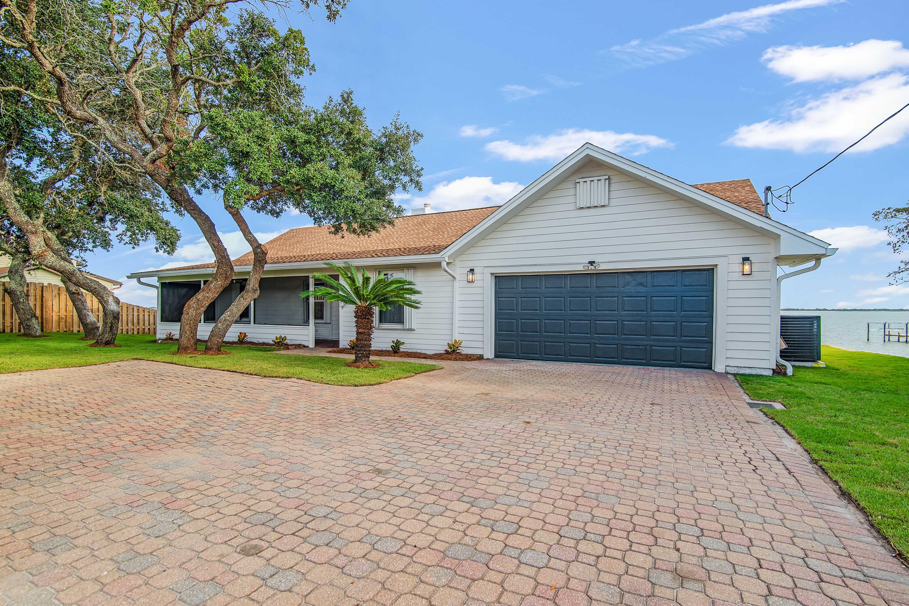 SOUTH RNG 25 WATER - Residential