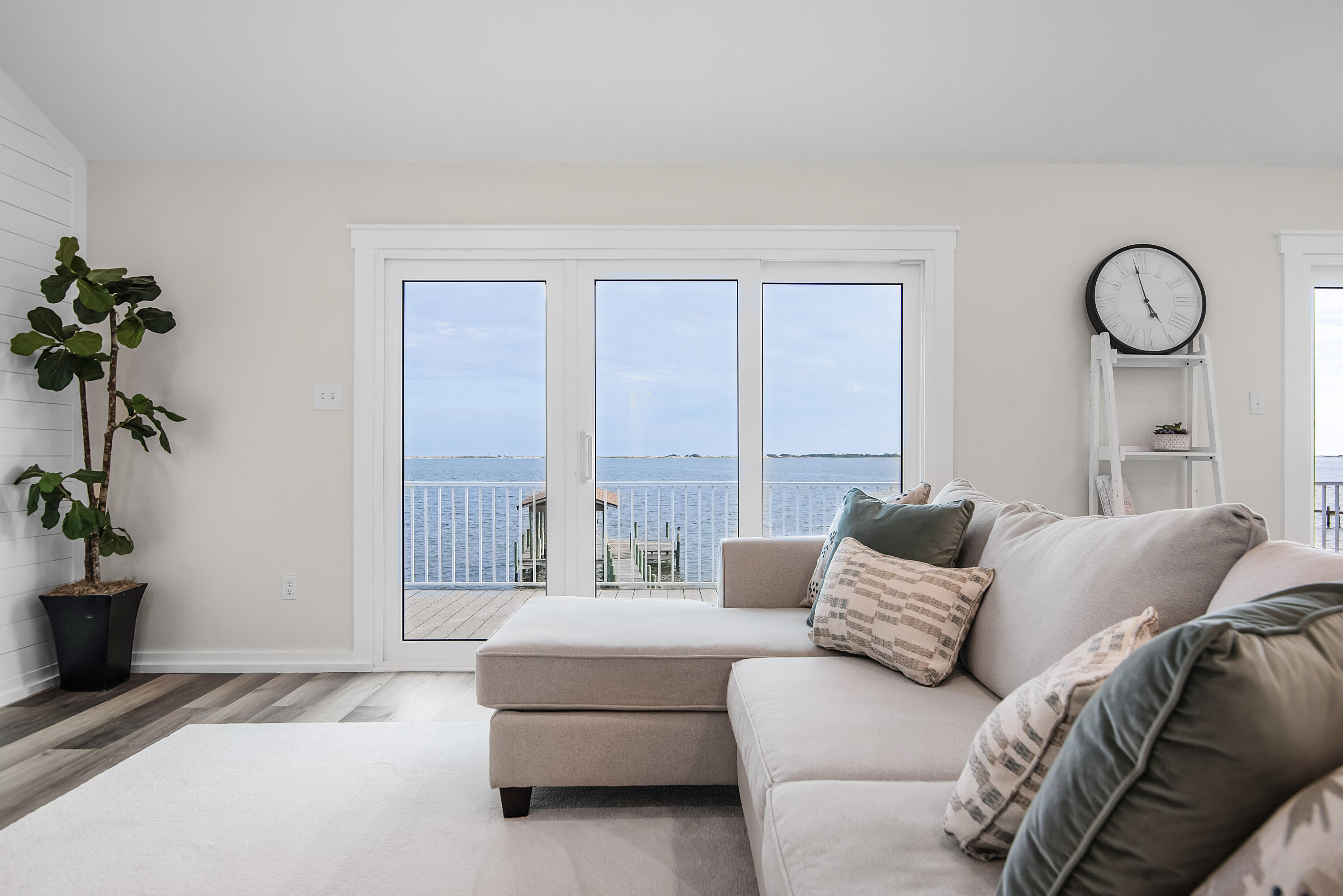 SOUTH RNG 25 WATER - Residential