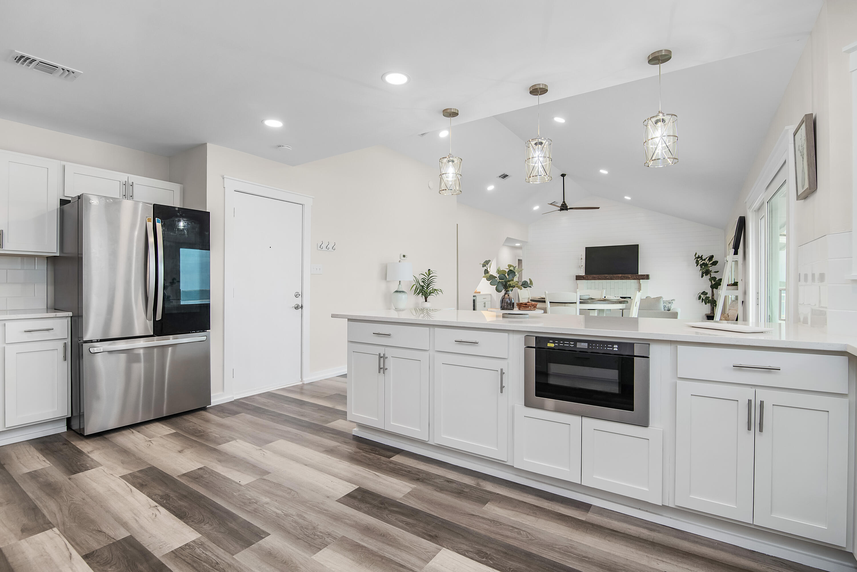 SOUTH RNG 25 WATER - Residential