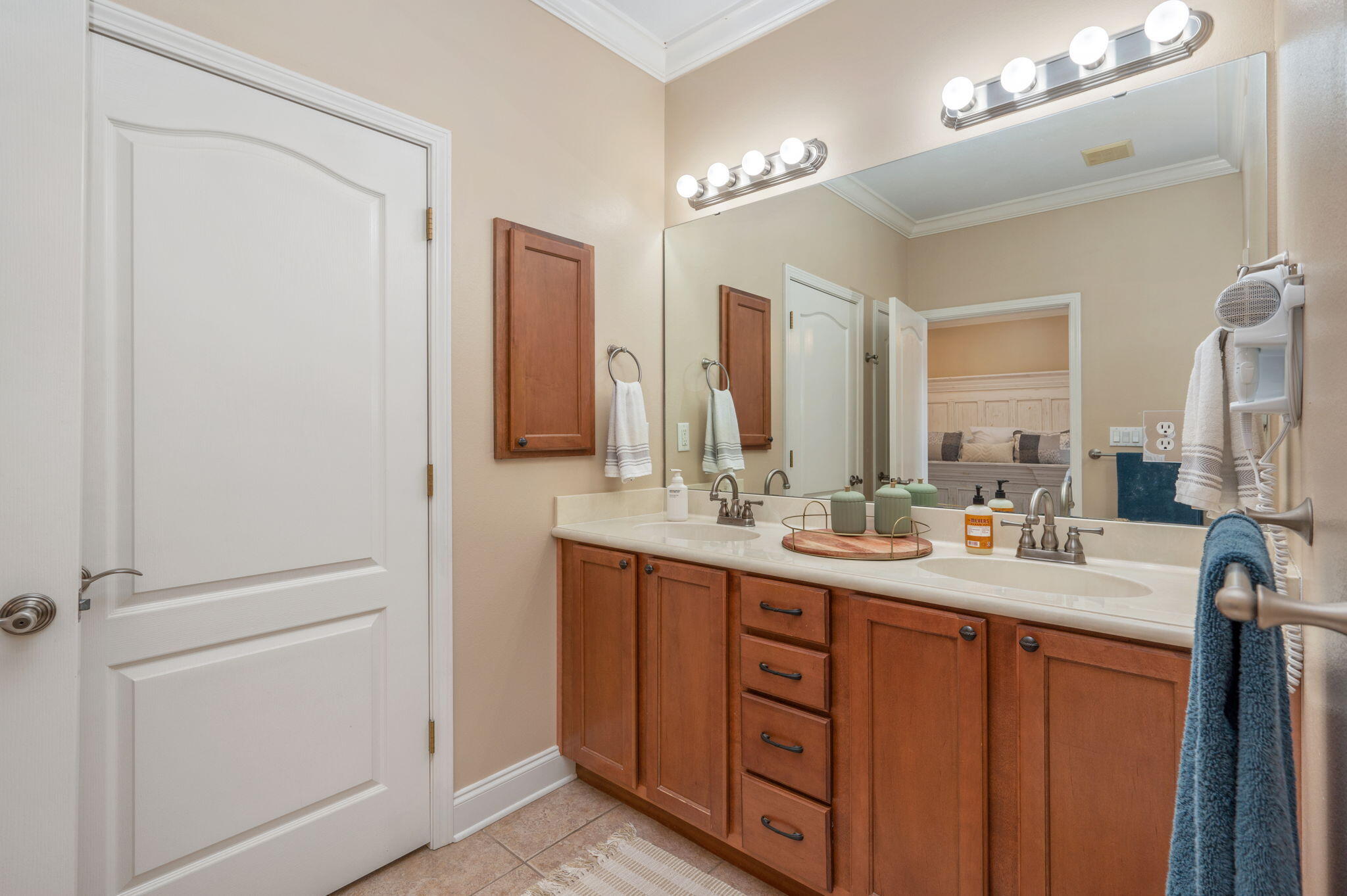 MAGNOLIA LAKE S/D - Residential