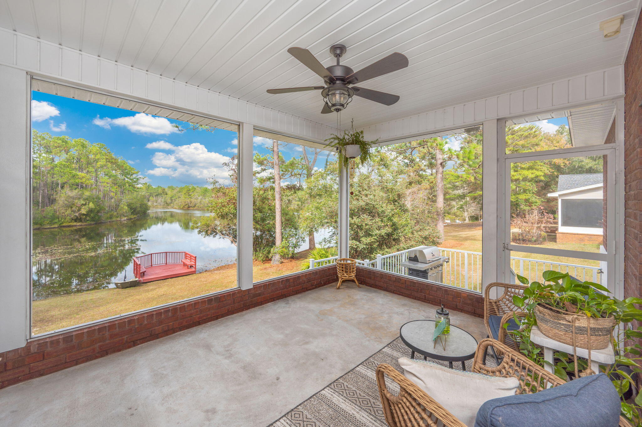 MAGNOLIA LAKE S/D - Residential