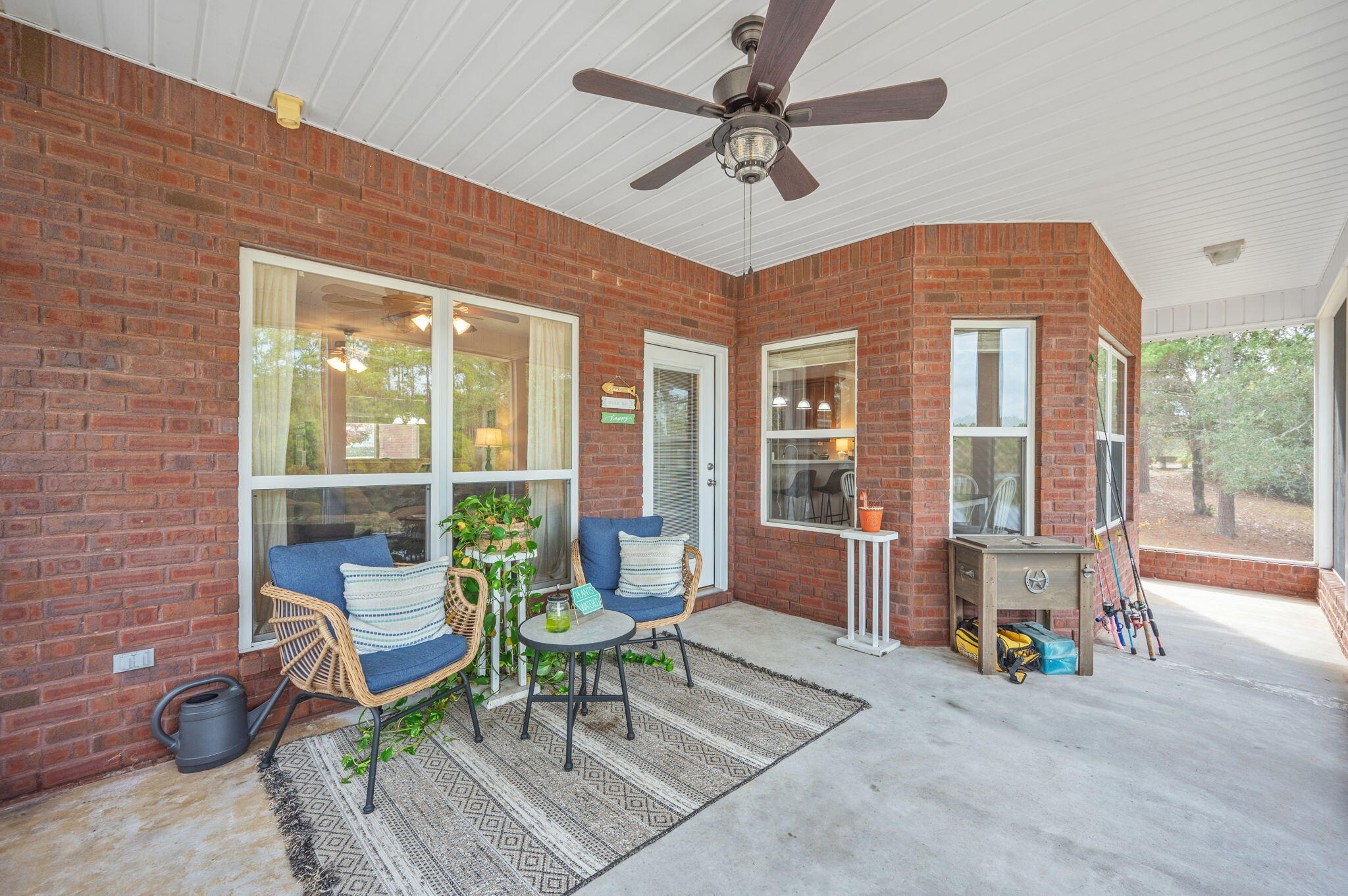 MAGNOLIA LAKE S/D - Residential