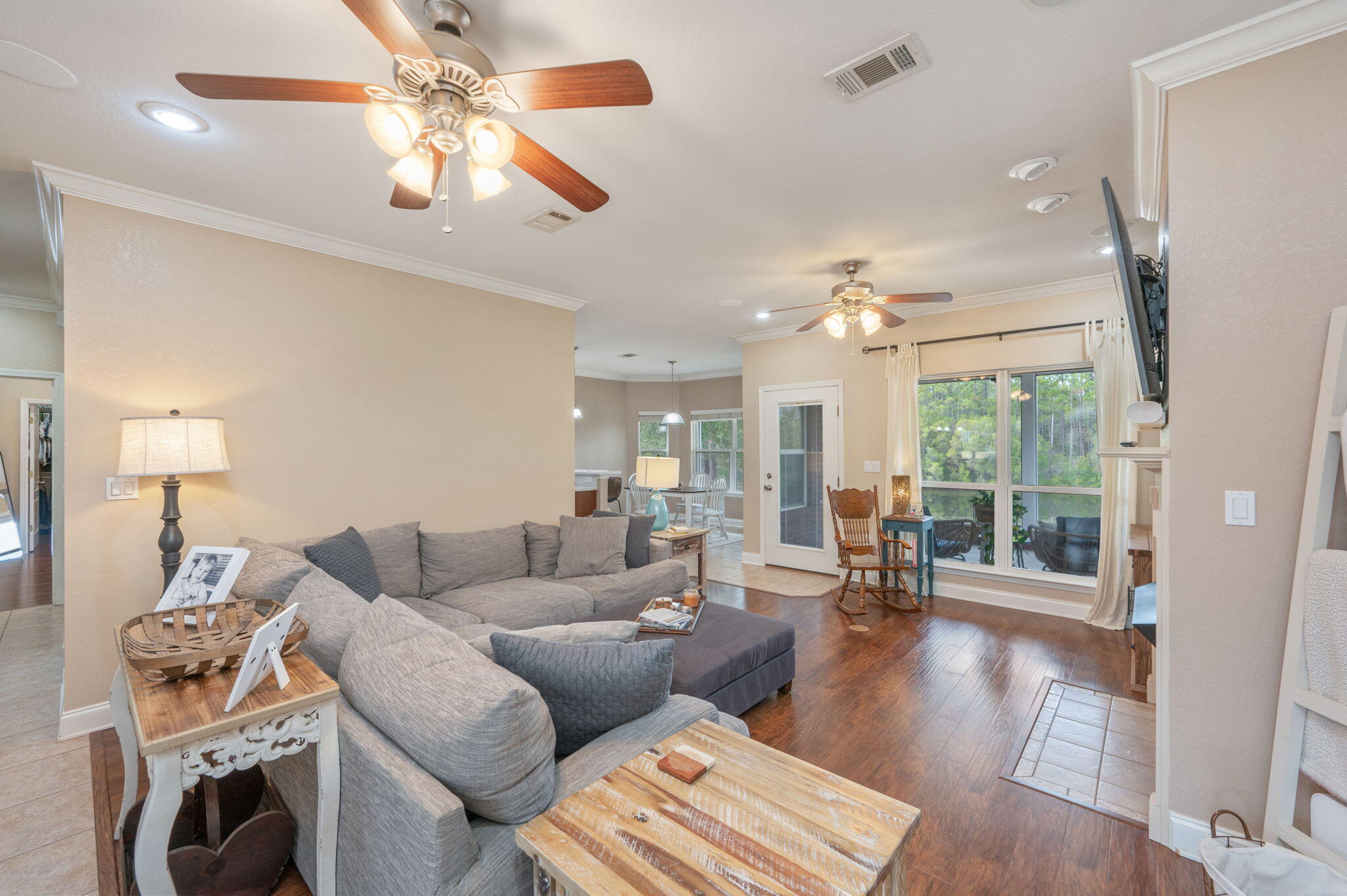 MAGNOLIA LAKE S/D - Residential