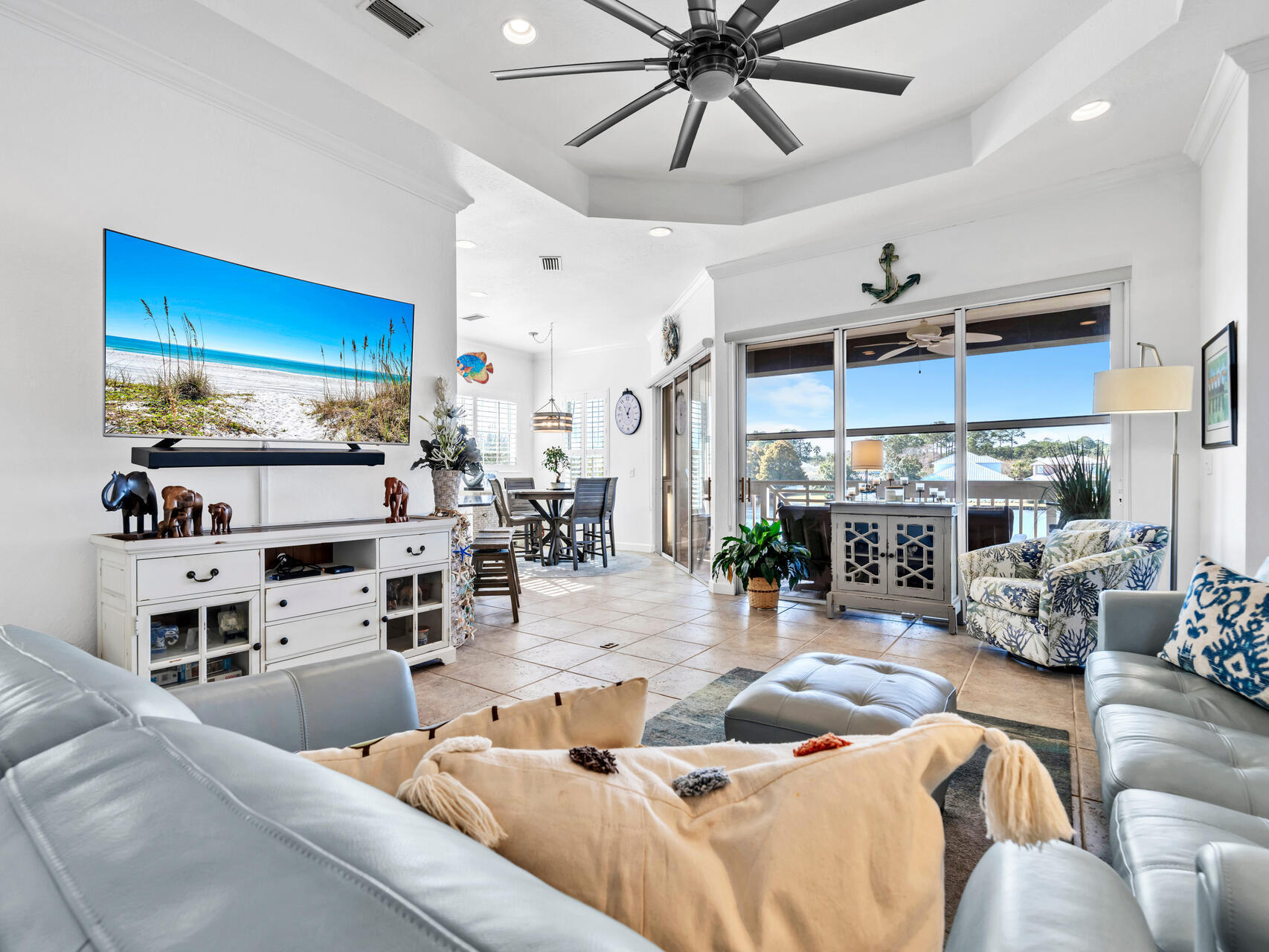 CRYSTAL COVE - Residential