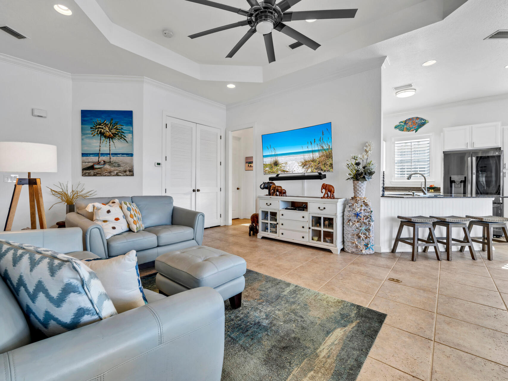 CRYSTAL COVE - Residential