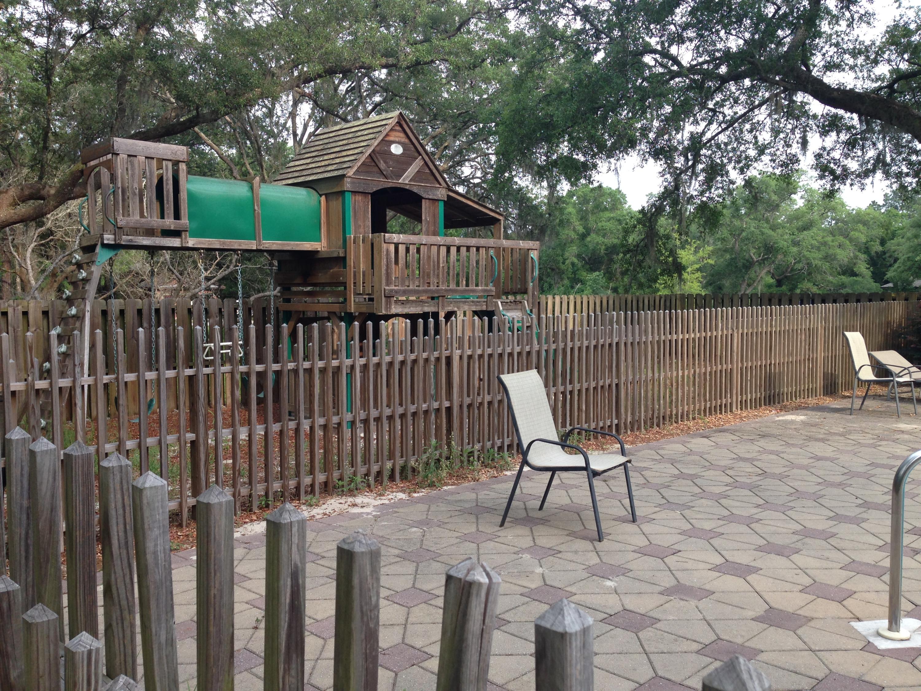 CANOPIES OF FREEPORT - Residential