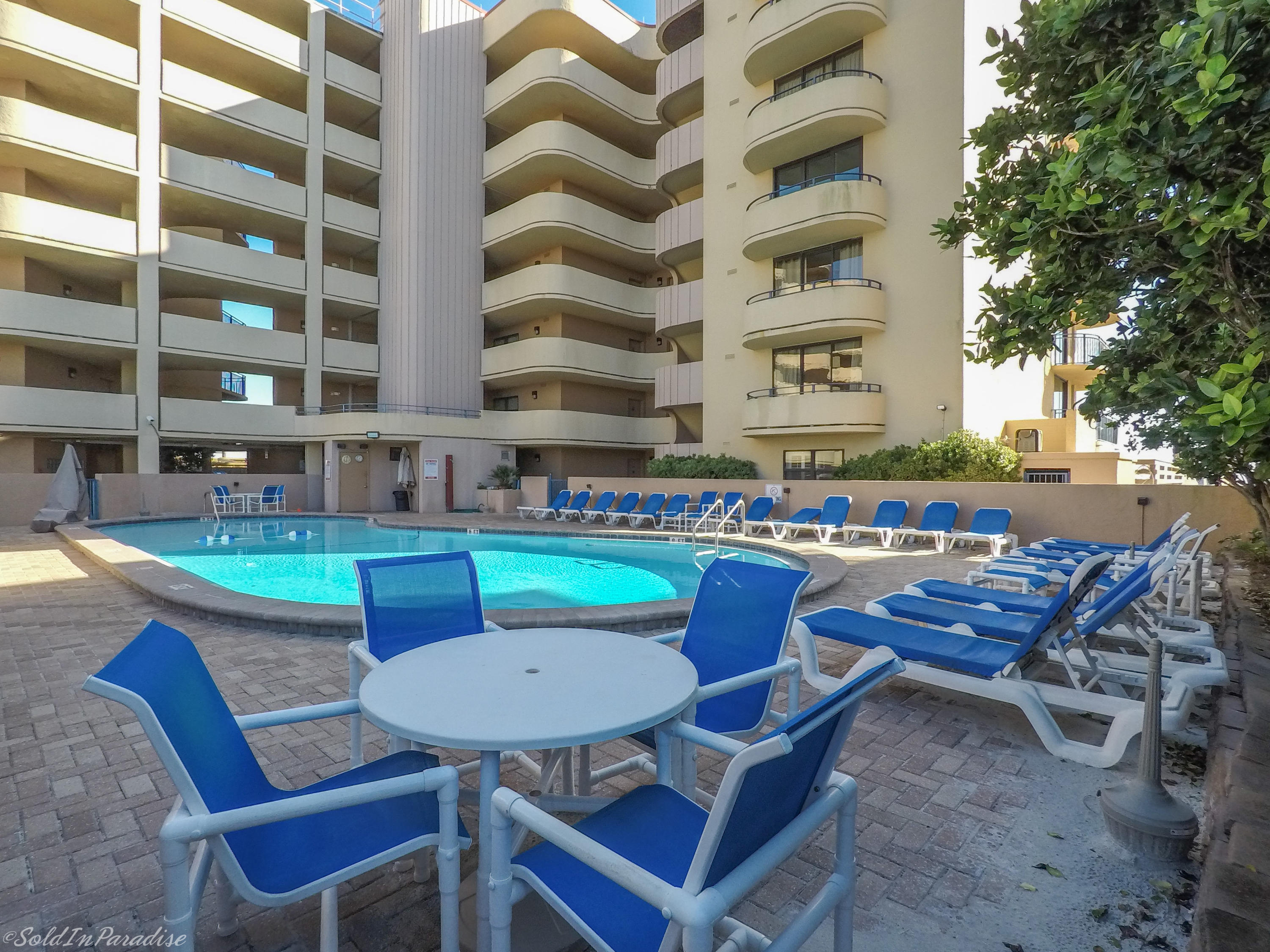 NAUTILUS CONDO - Residential