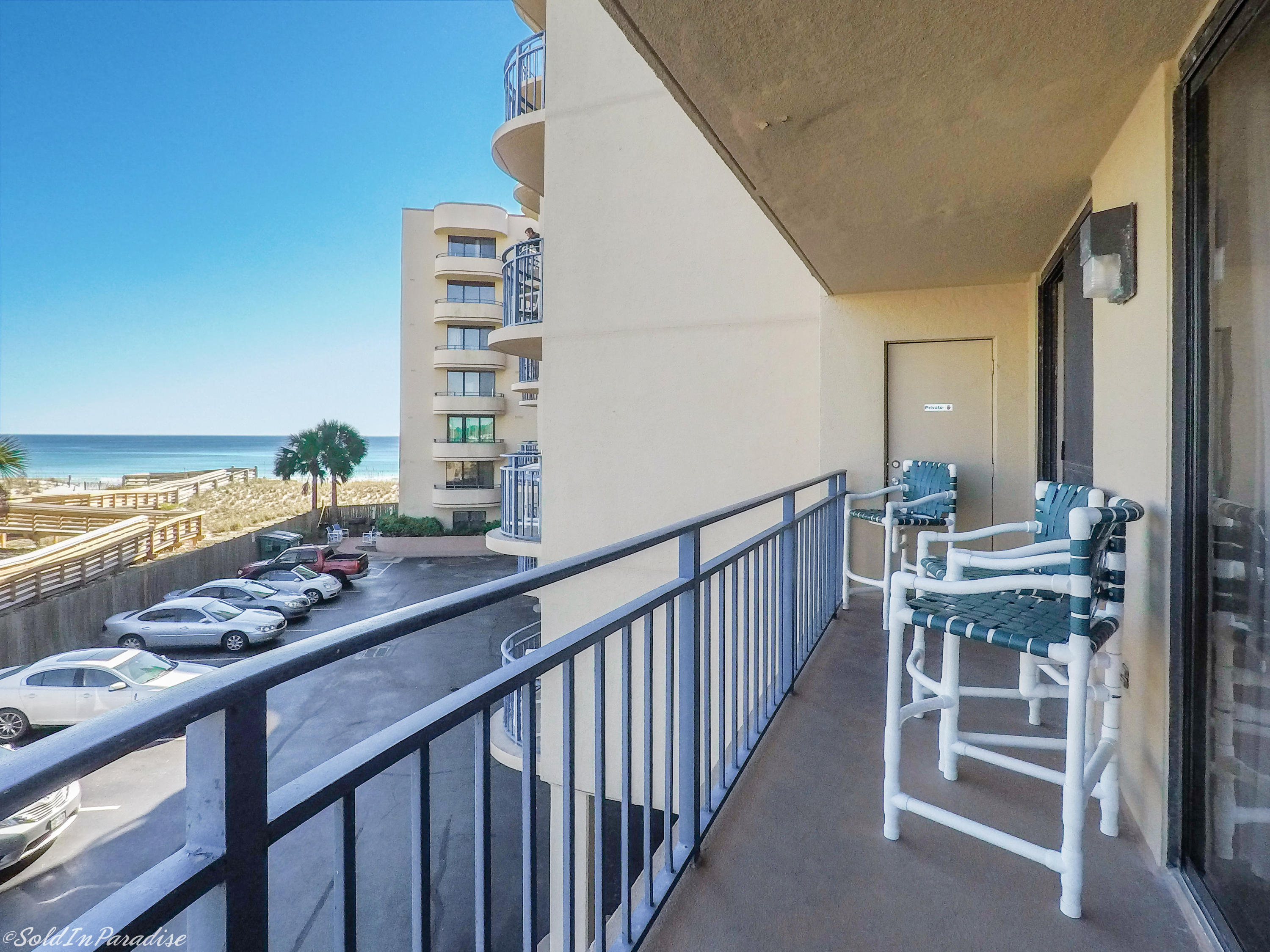 NAUTILUS CONDO - Residential