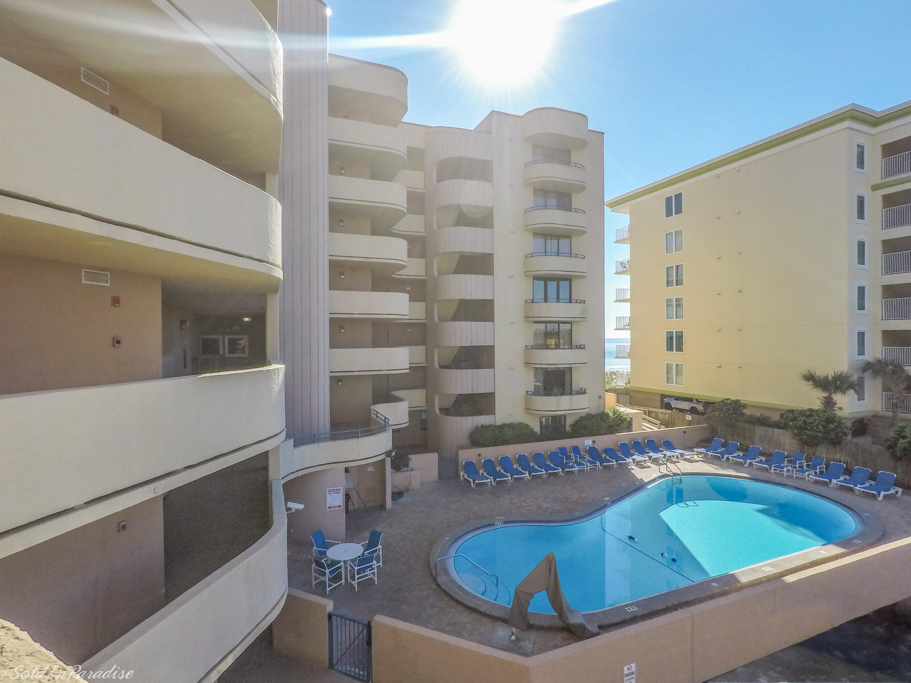 NAUTILUS CONDO - Residential