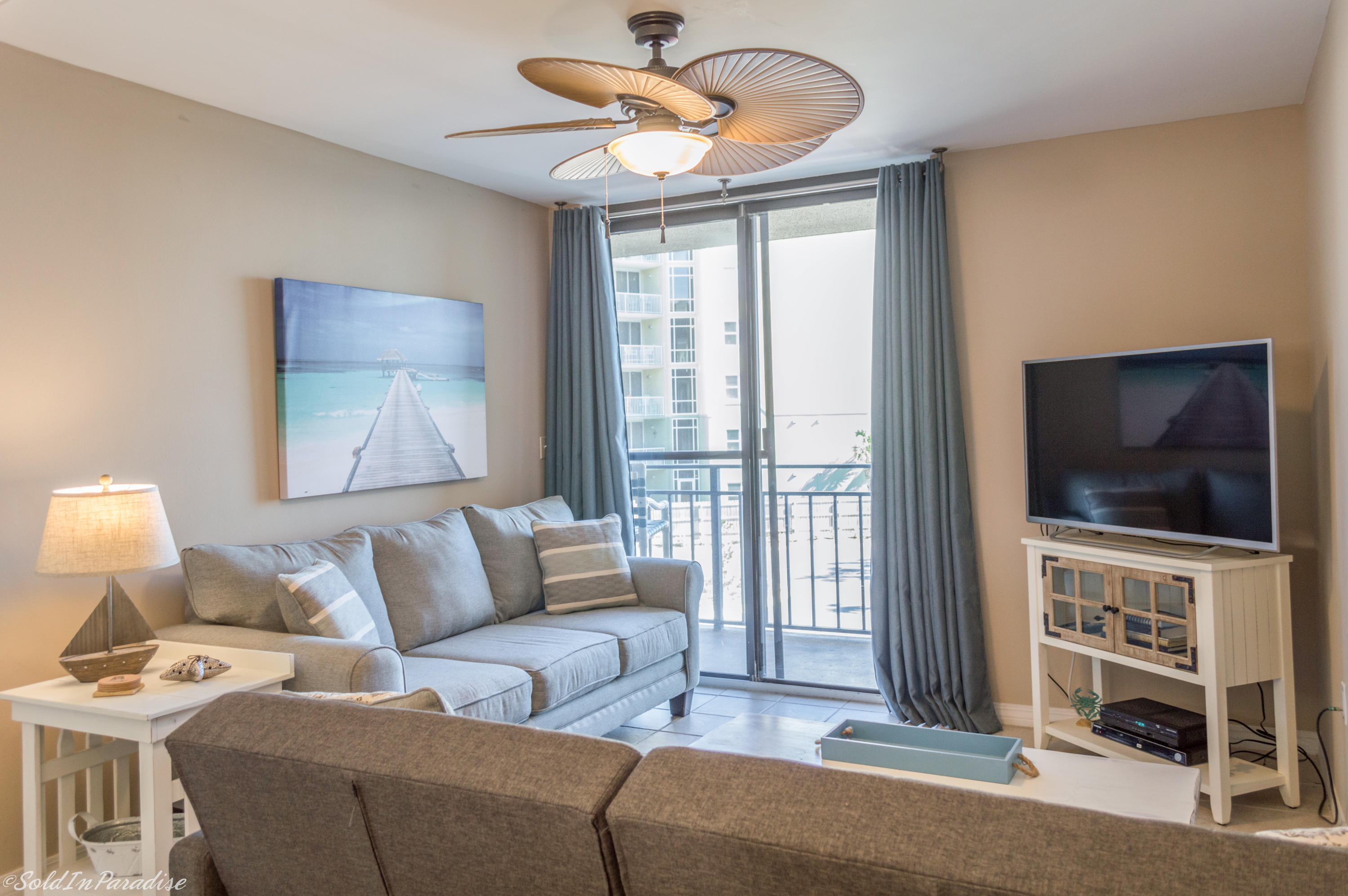 NAUTILUS CONDO - Residential