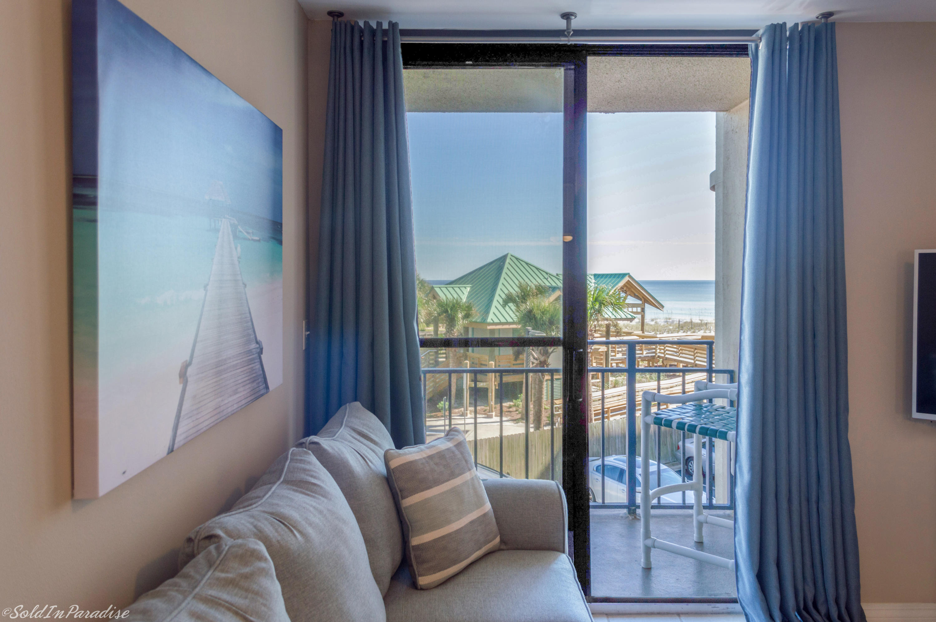 NAUTILUS CONDO - Residential