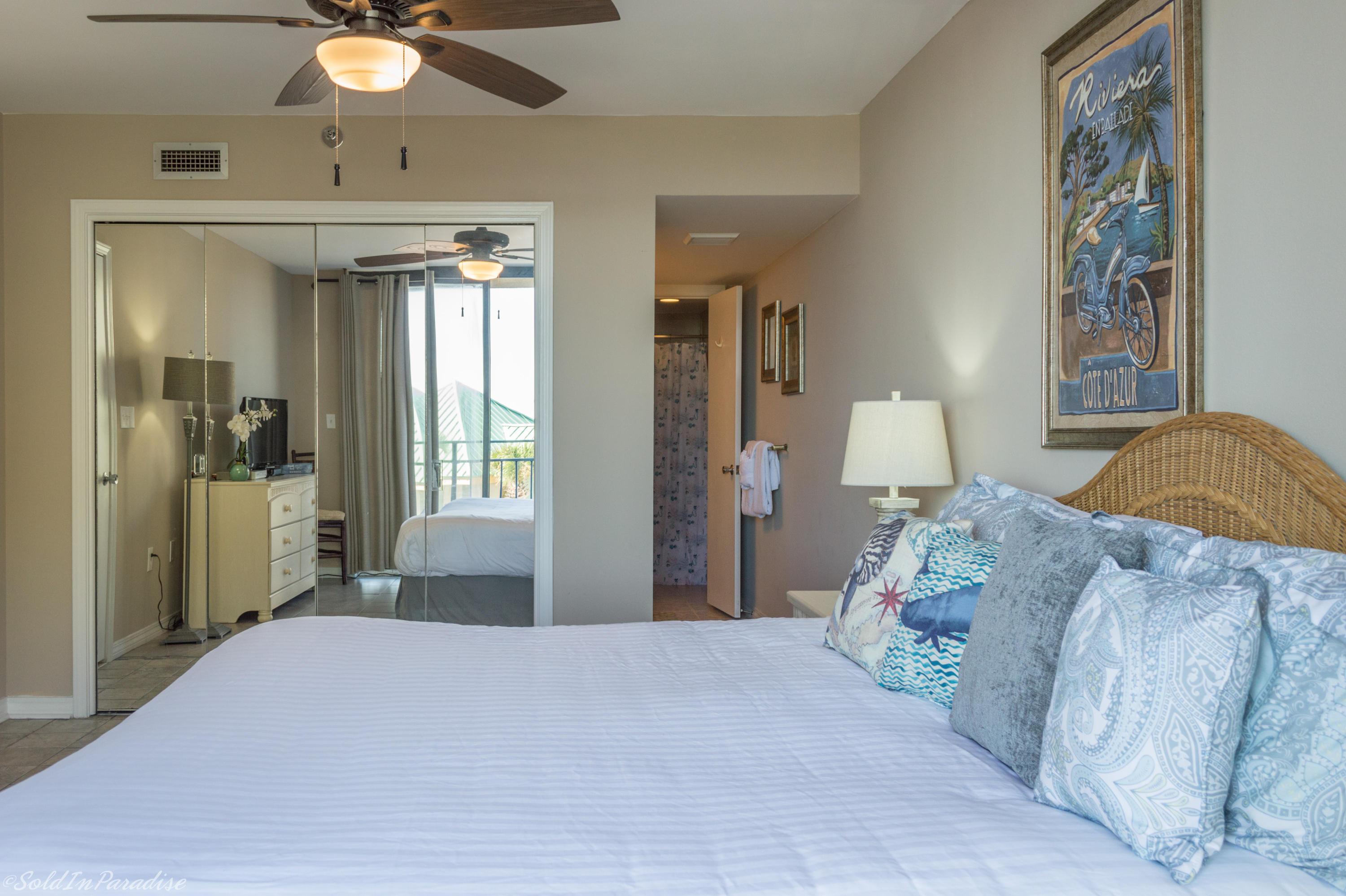 NAUTILUS CONDO - Residential