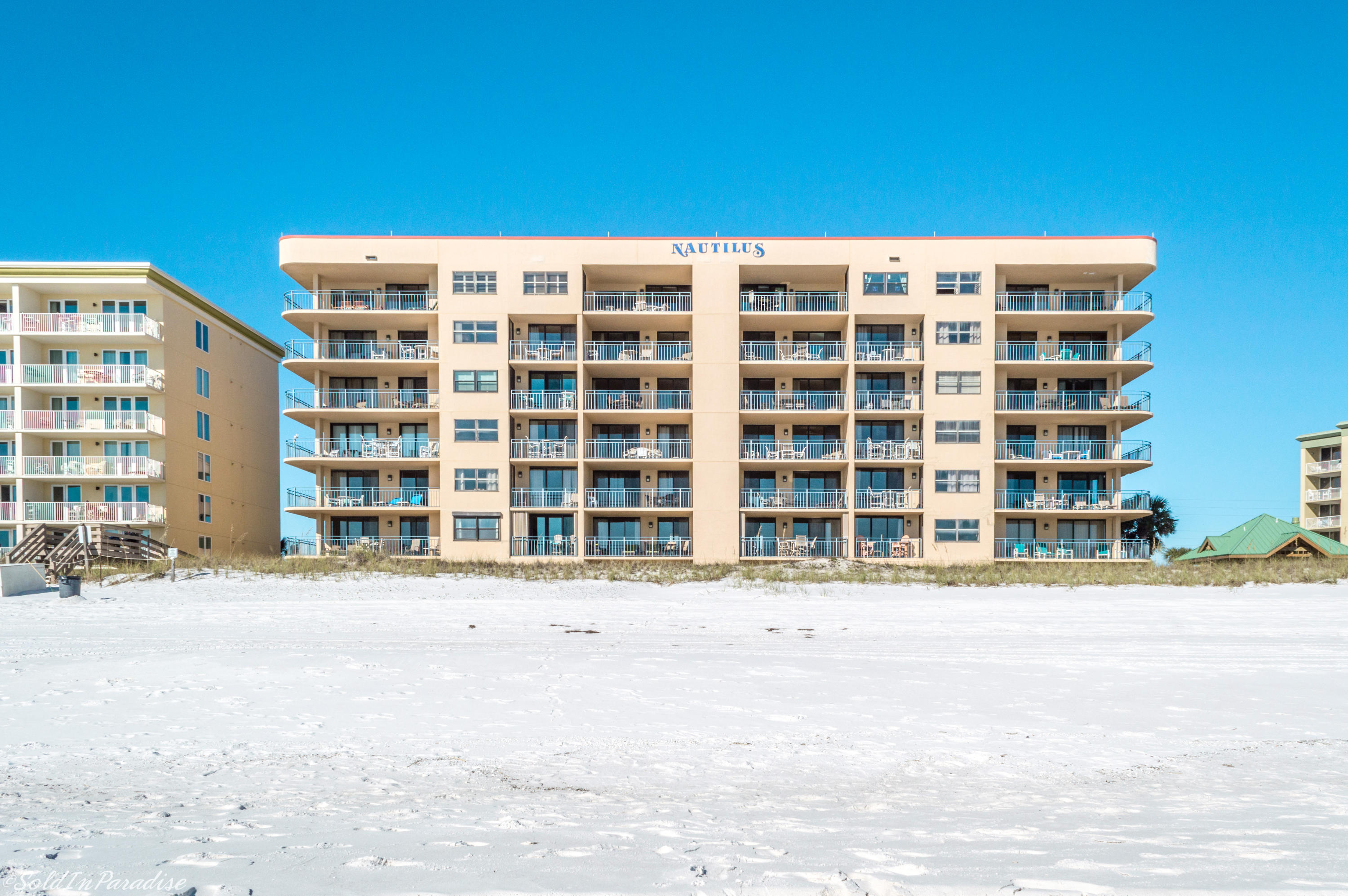 NAUTILUS CONDO - Residential