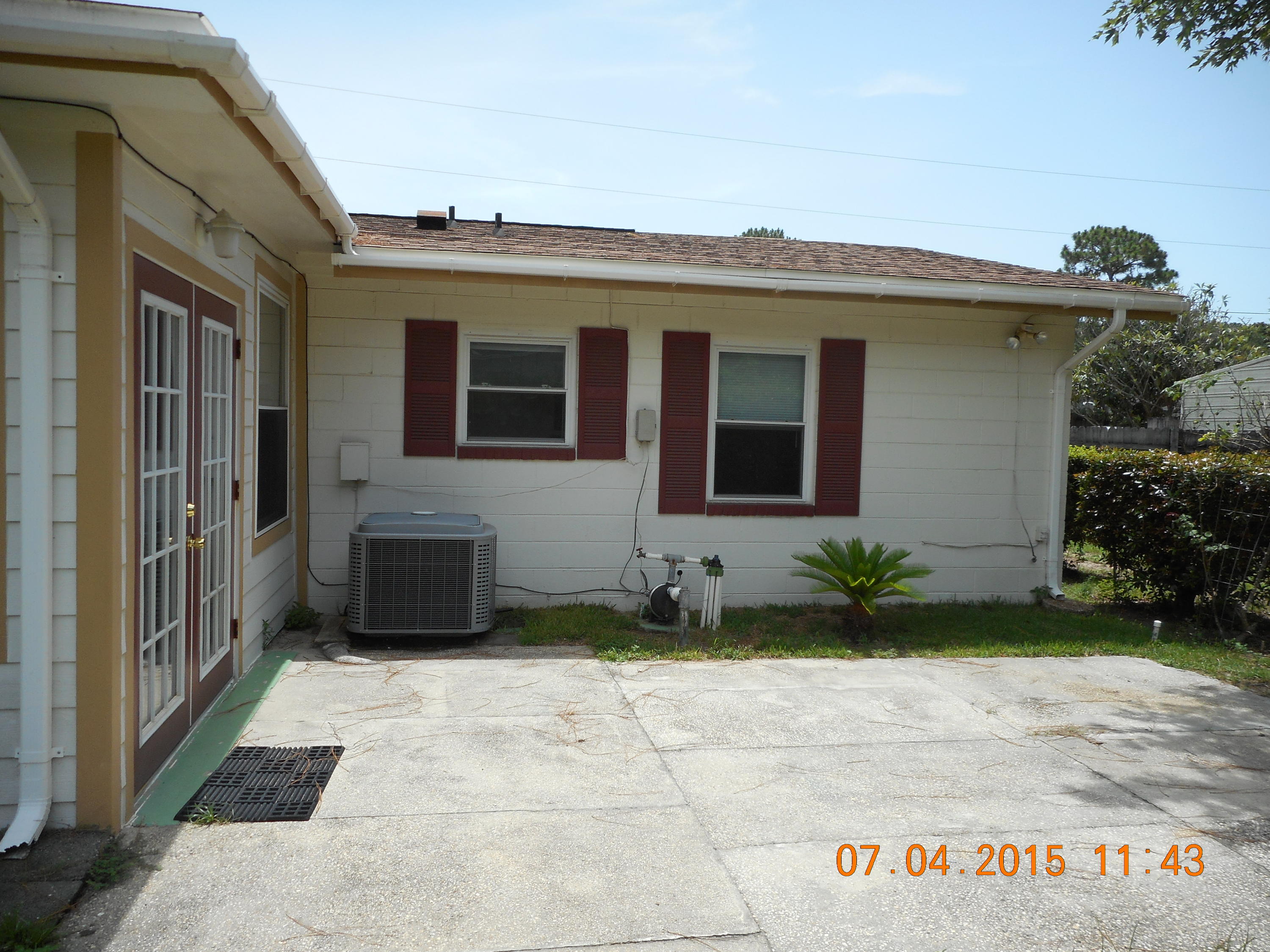 PORT DIXIE - Residential Lease