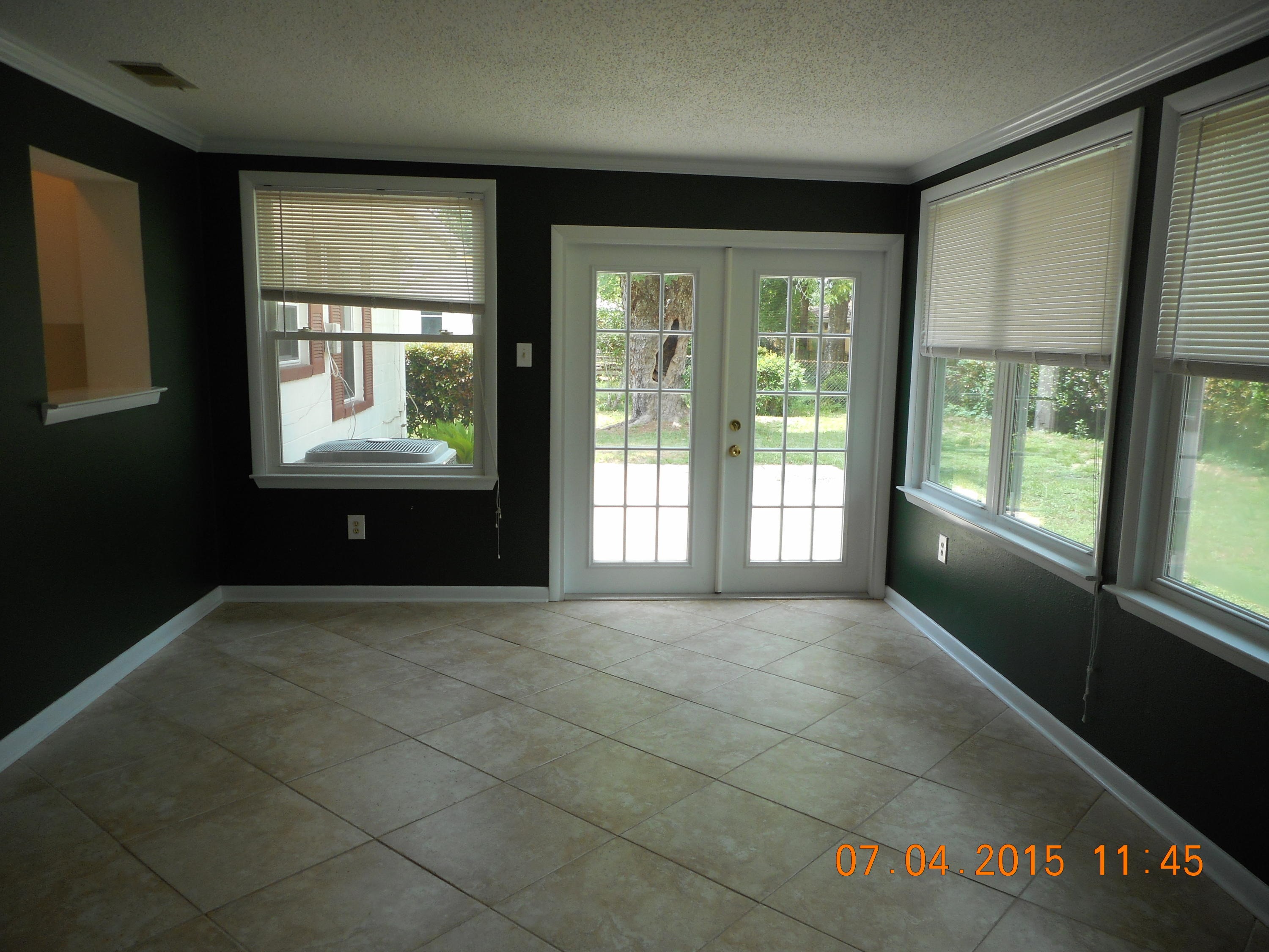 PORT DIXIE - Residential Lease