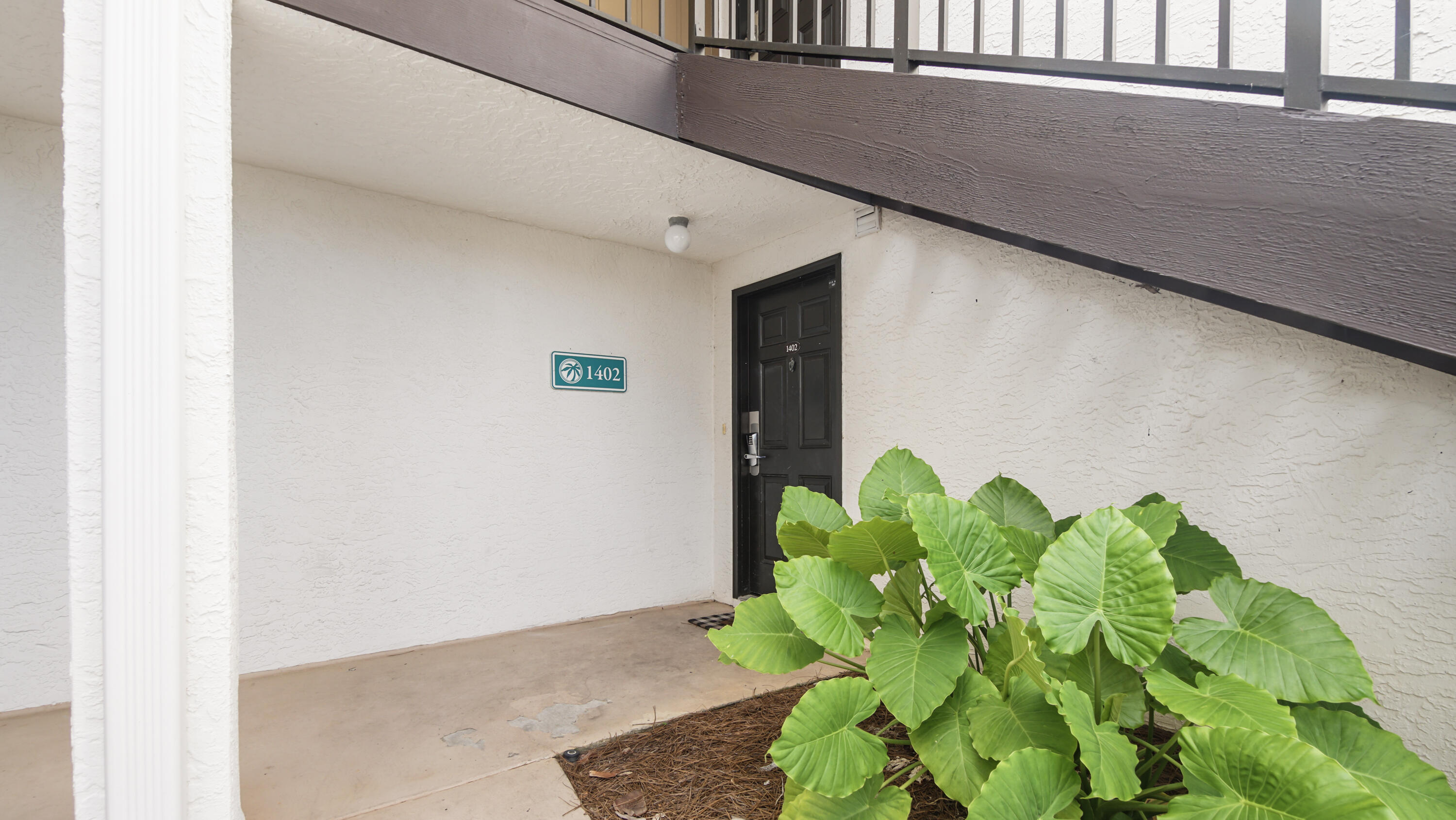EDGEWATER GOLF VILLAS III-A CONDO - Residential
