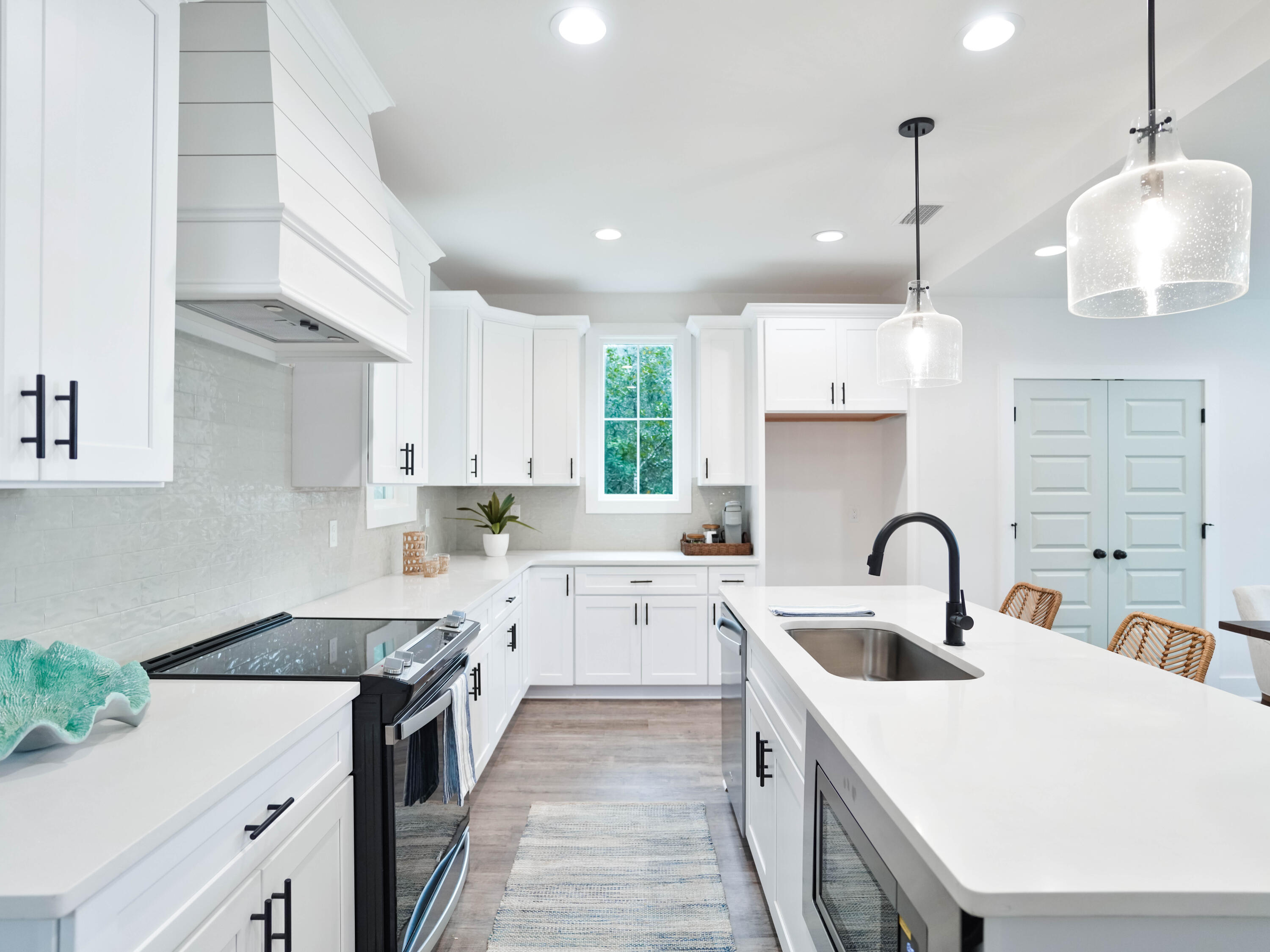 N Wall Street - Residential