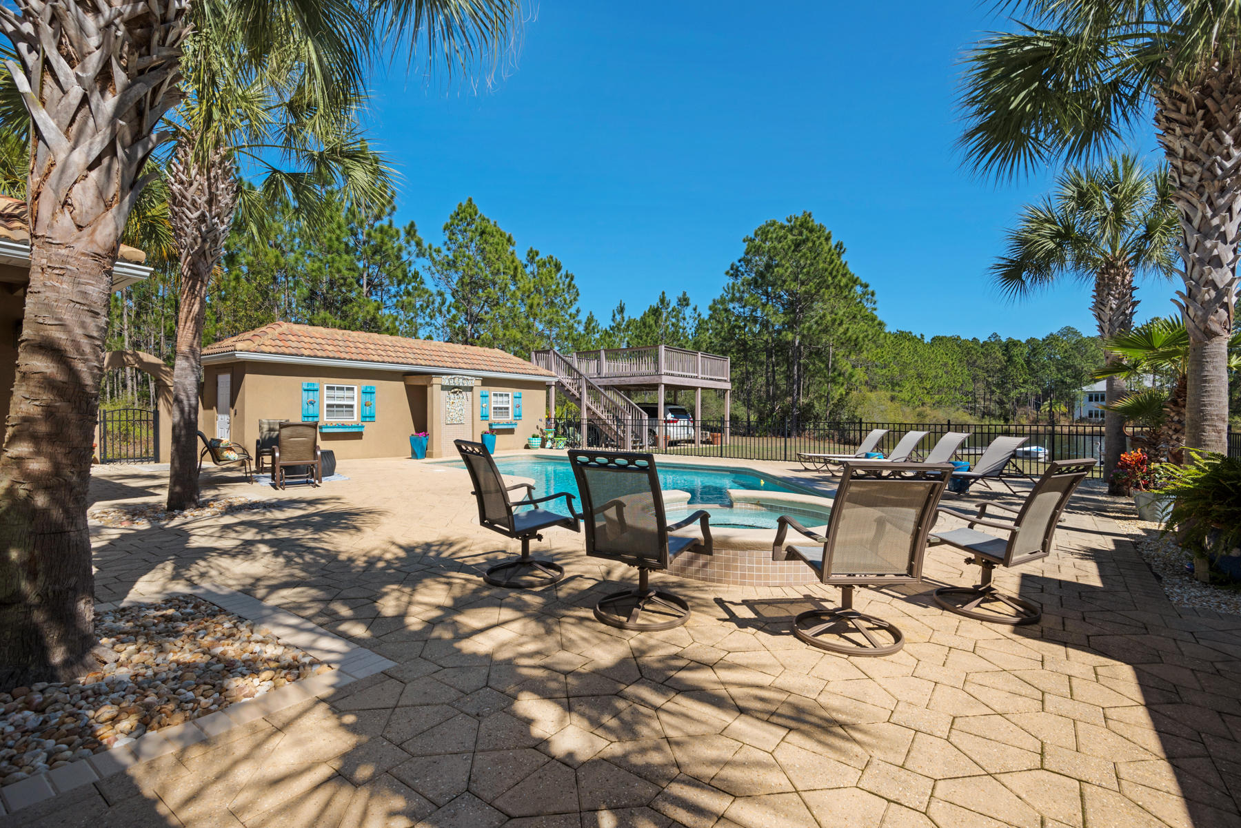 CANO ESTATES - Residential