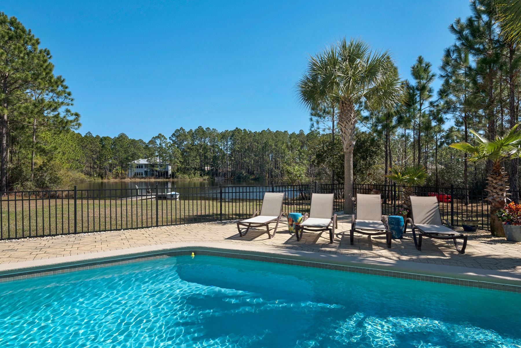 CANO ESTATES - Residential