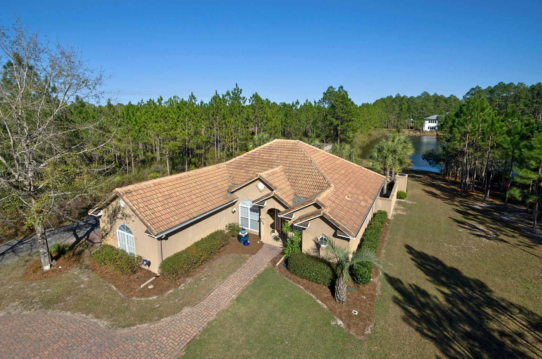 CANO ESTATES - Residential