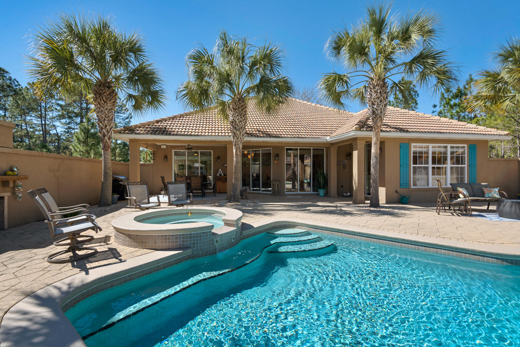 CANO ESTATES - Residential