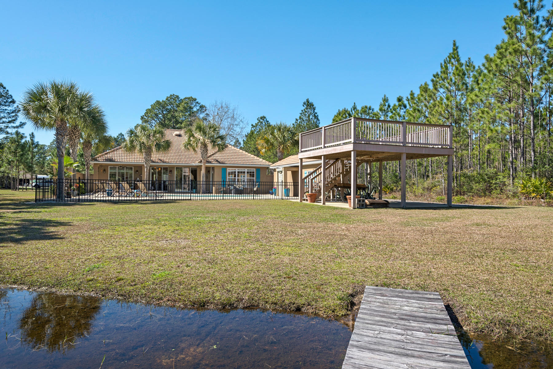 CANO ESTATES - Residential