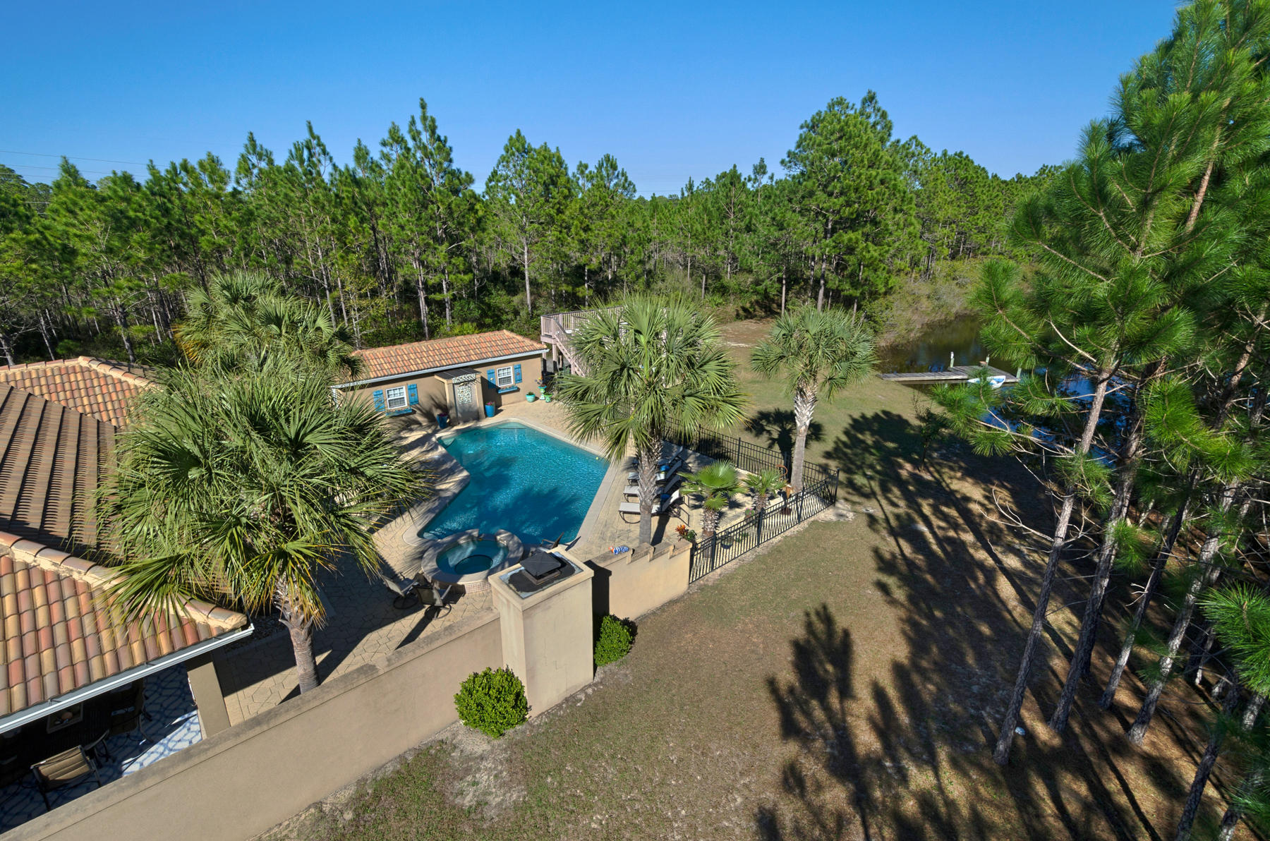 CANO ESTATES - Residential