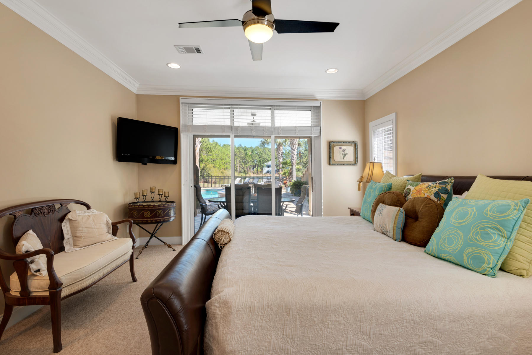 CANO ESTATES - Residential