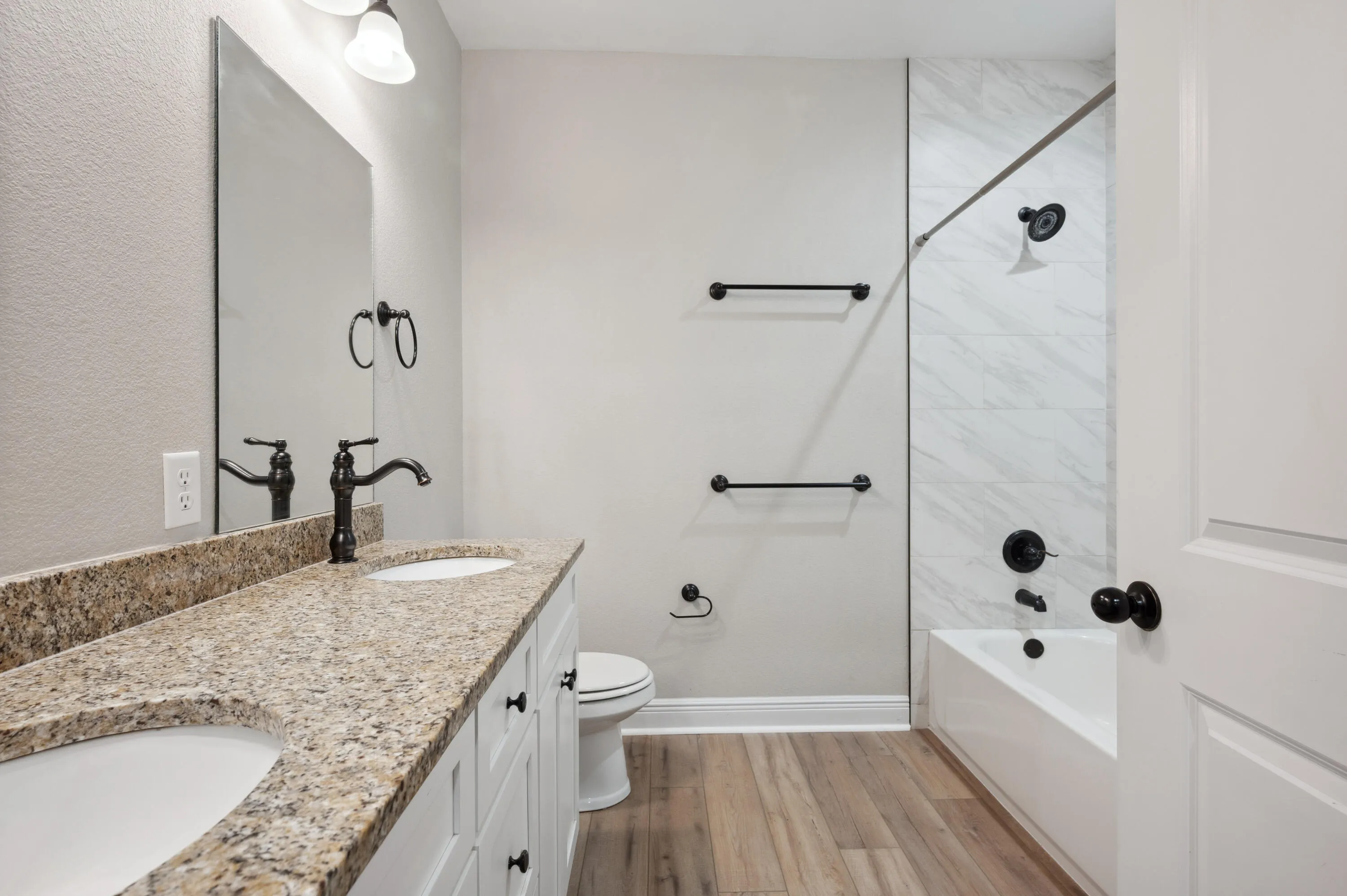 Niceville, Florida 32578, United States, 4 Bedrooms Bedrooms, ,3 BathroomsBathrooms,Residential,Pending,122992