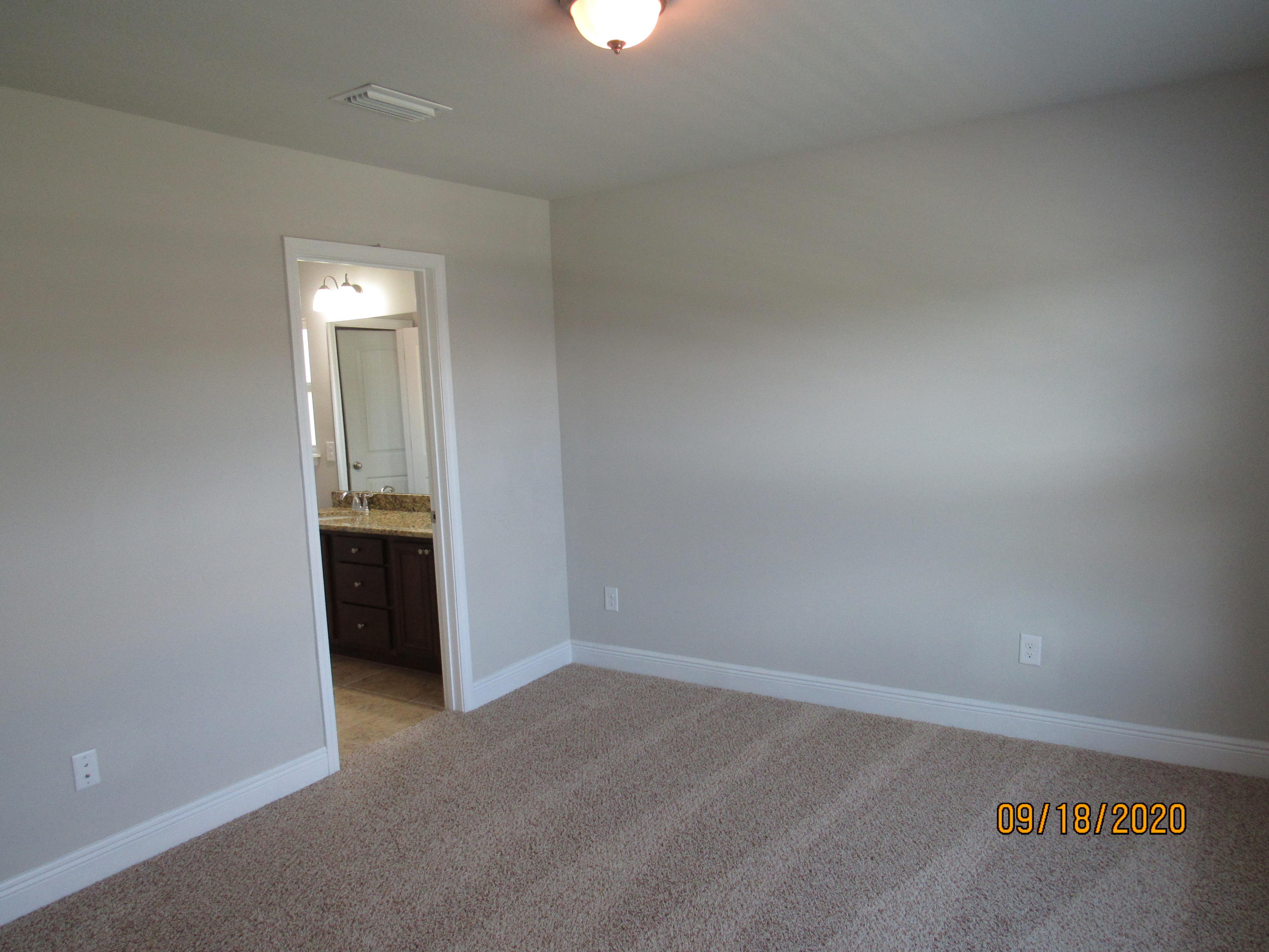 HAMMOCK BAY - Residential Lease