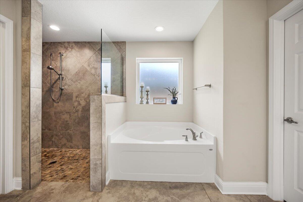 CREETS LANDING - Residential