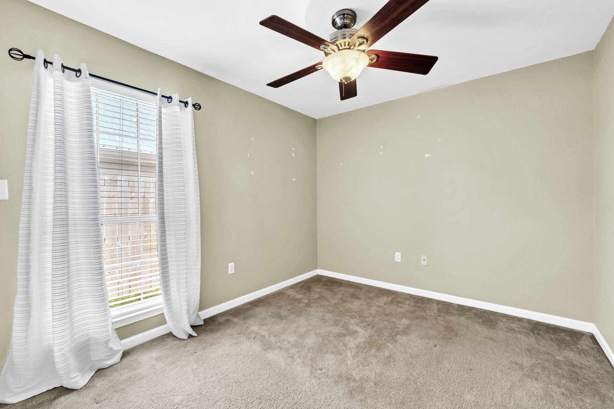 OLDE FLORIDA LAKES - Residential