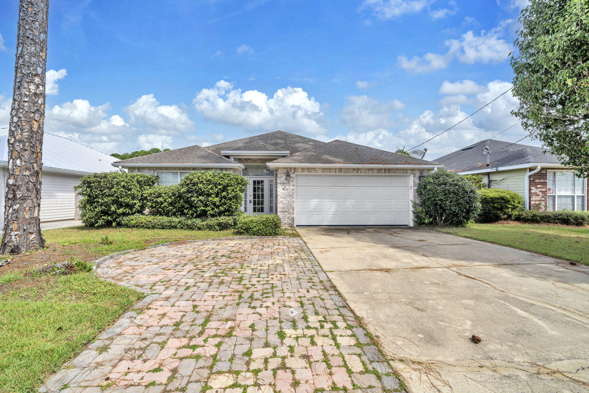 OLDE FLORIDA LAKES - Residential