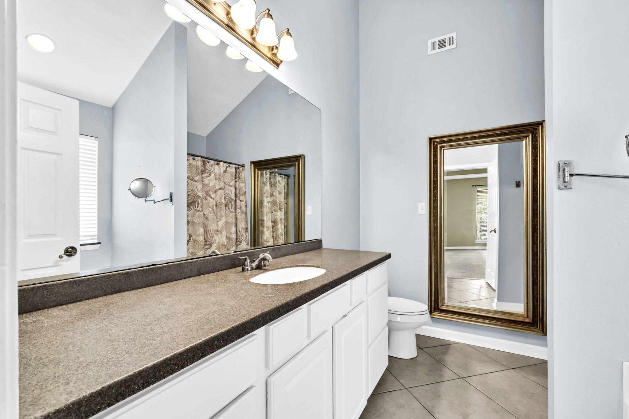 OLDE FLORIDA LAKES - Residential