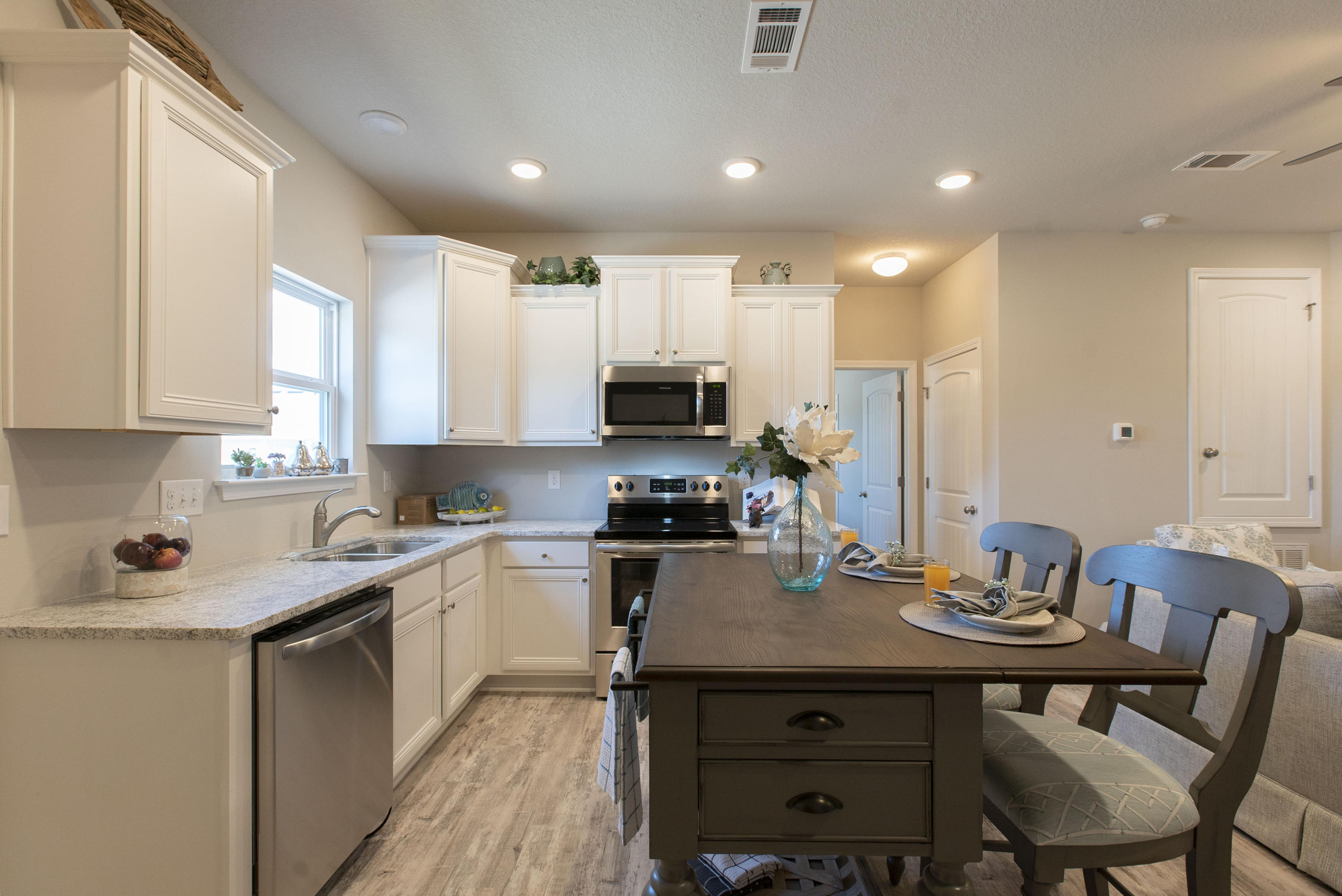 STONEGATE - Residential