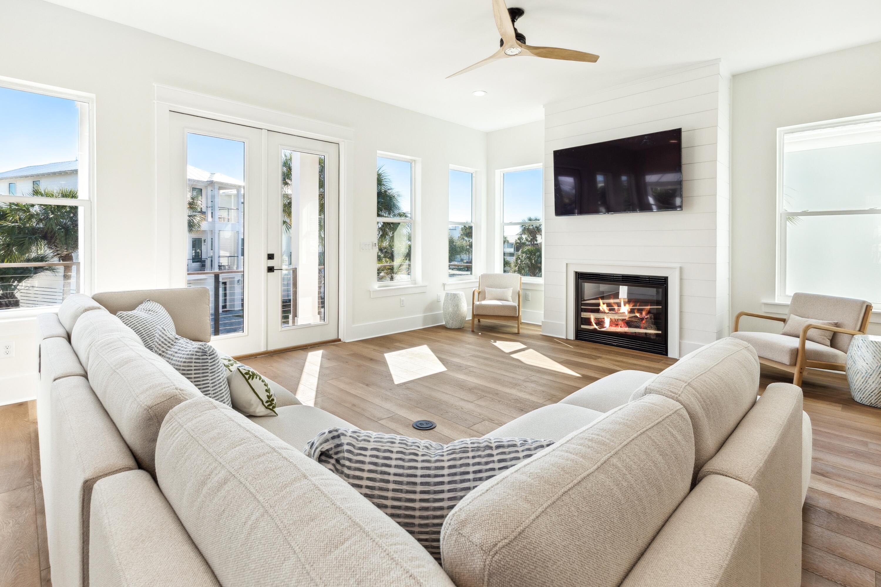 DESTIN POINTE - Residential