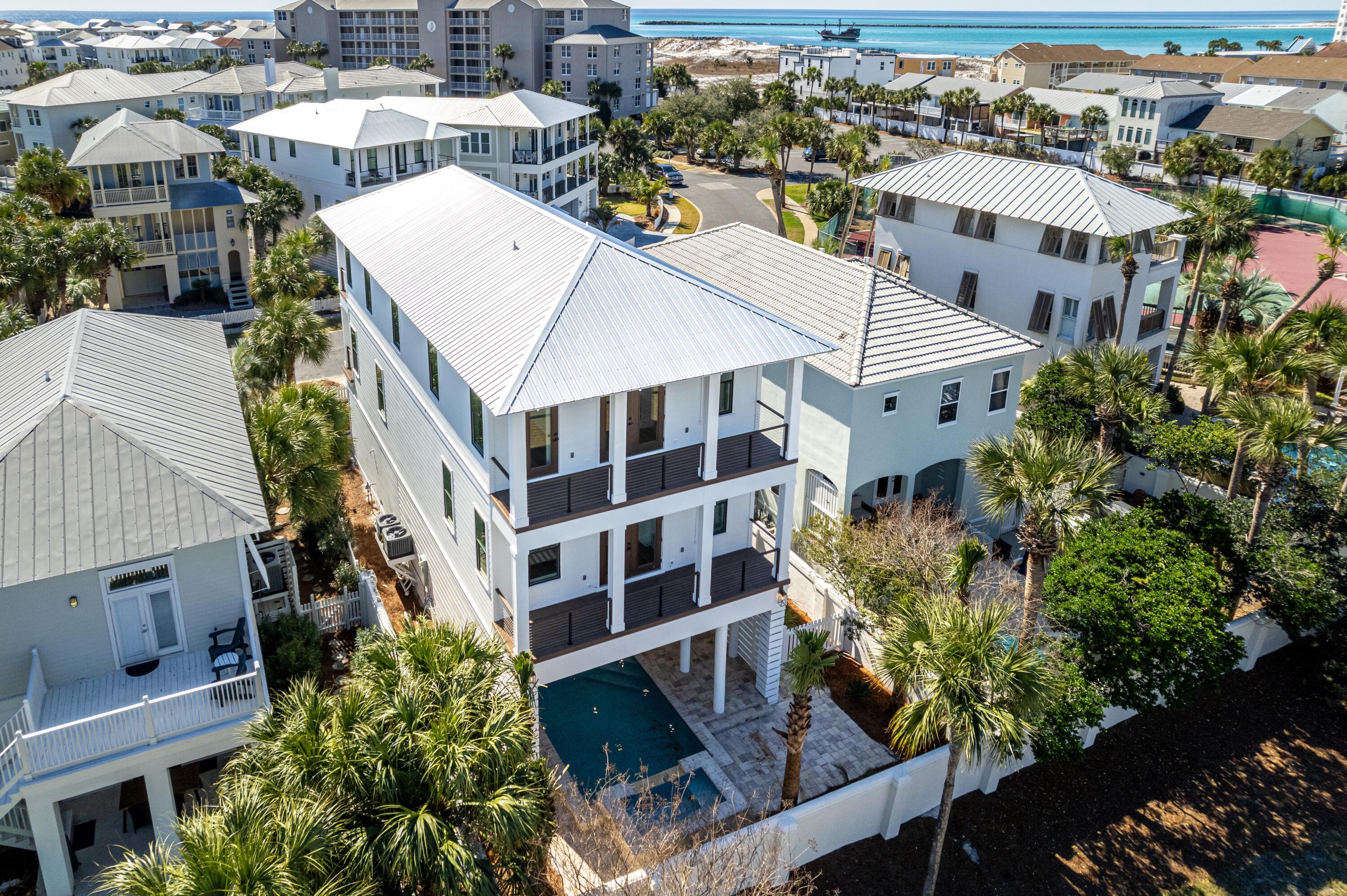 DESTIN POINTE - Residential