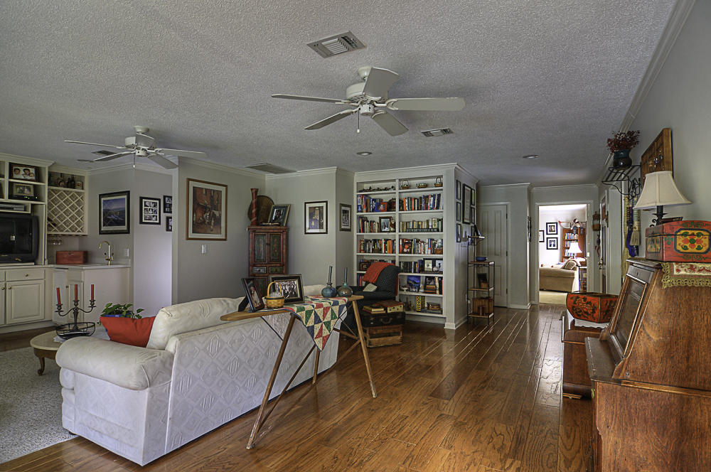 LONGWOOD S/D 2ND ADDN - Residential