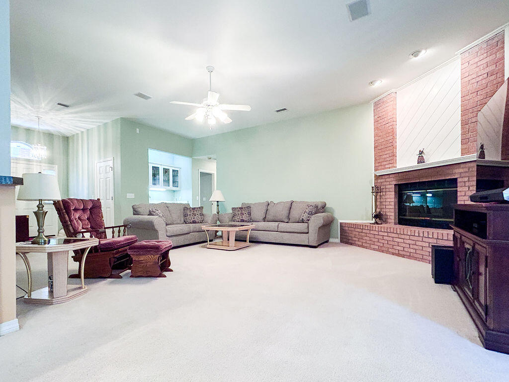 ROCKY BAYOU COUNTRY CLUB ESTATES 9 - Residential