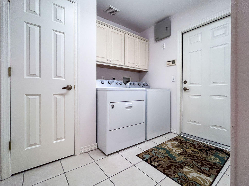 ROCKY BAYOU COUNTRY CLUB ESTATES 9 - Residential