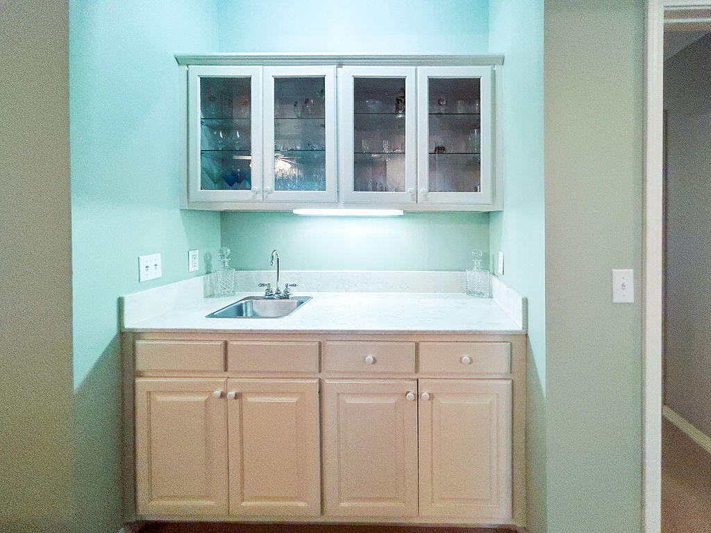 ROCKY BAYOU COUNTRY CLUB ESTATES 9 - Residential