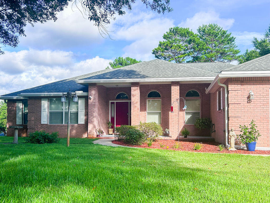 ROCKY BAYOU COUNTRY CLUB ESTATES 9 - Residential