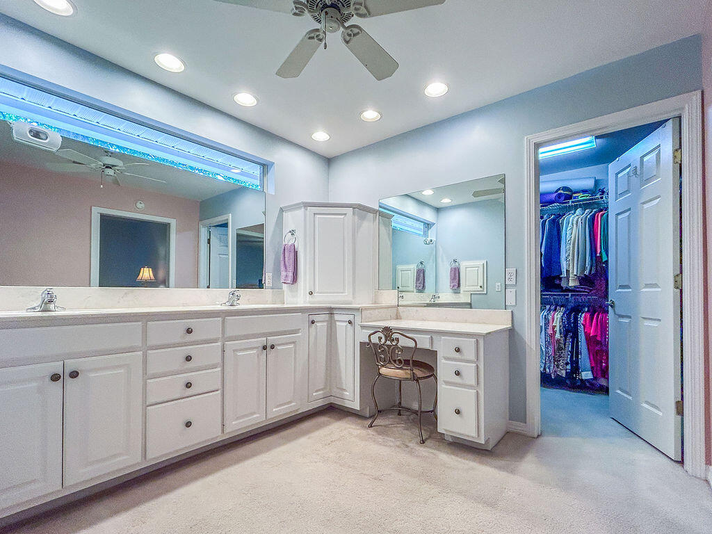 ROCKY BAYOU COUNTRY CLUB ESTATES 9 - Residential