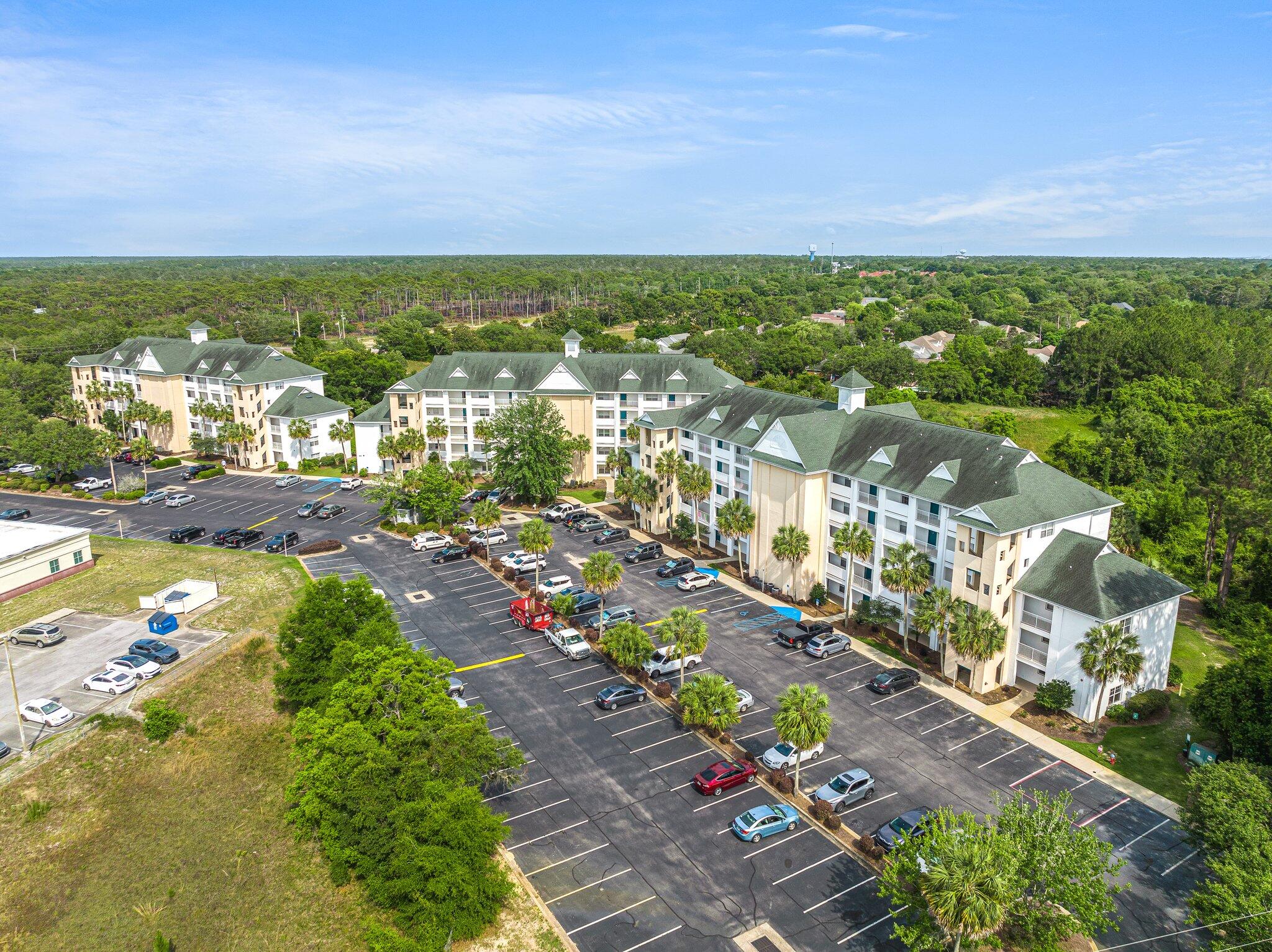 THE FLORIDA CLUB @ Bluewater Bay - Residential