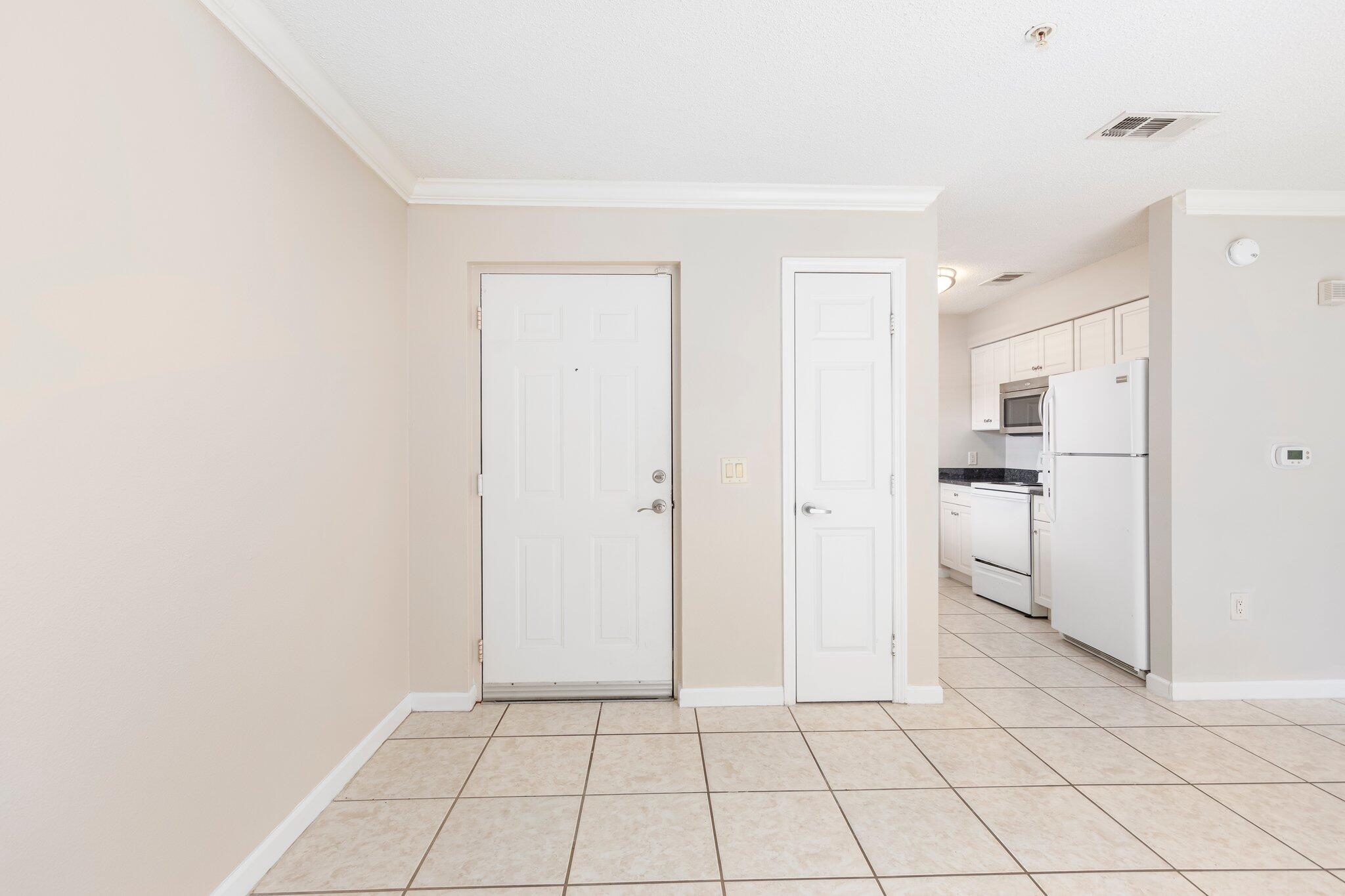 THE FLORIDA CLUB @ Bluewater Bay - Residential